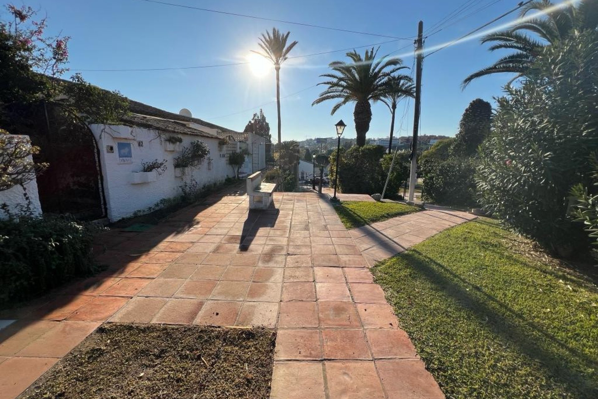 Resale - House - Detached Villa - Estepona - Estepona Centro