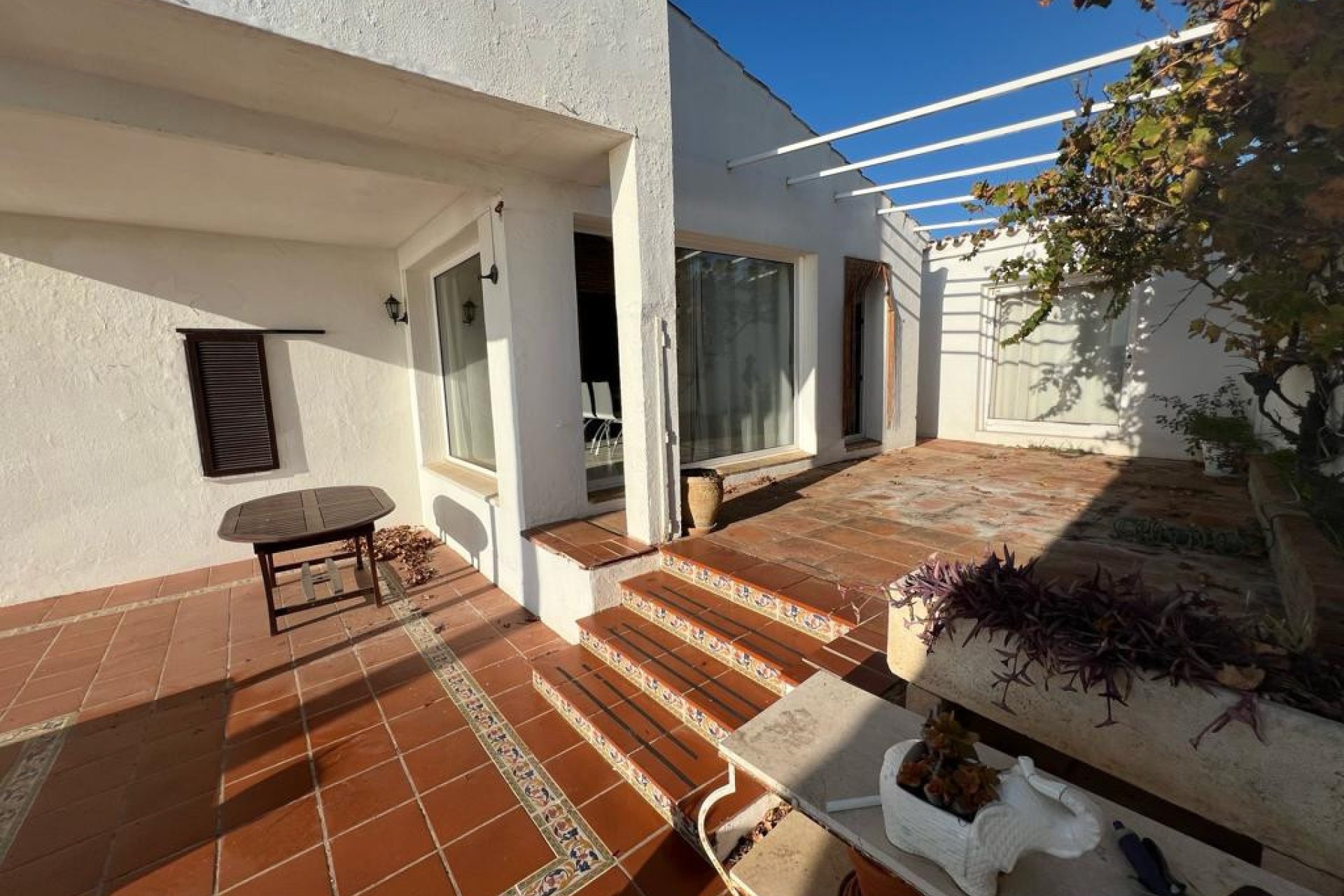 Resale - House - Detached Villa - Estepona - Estepona Centro