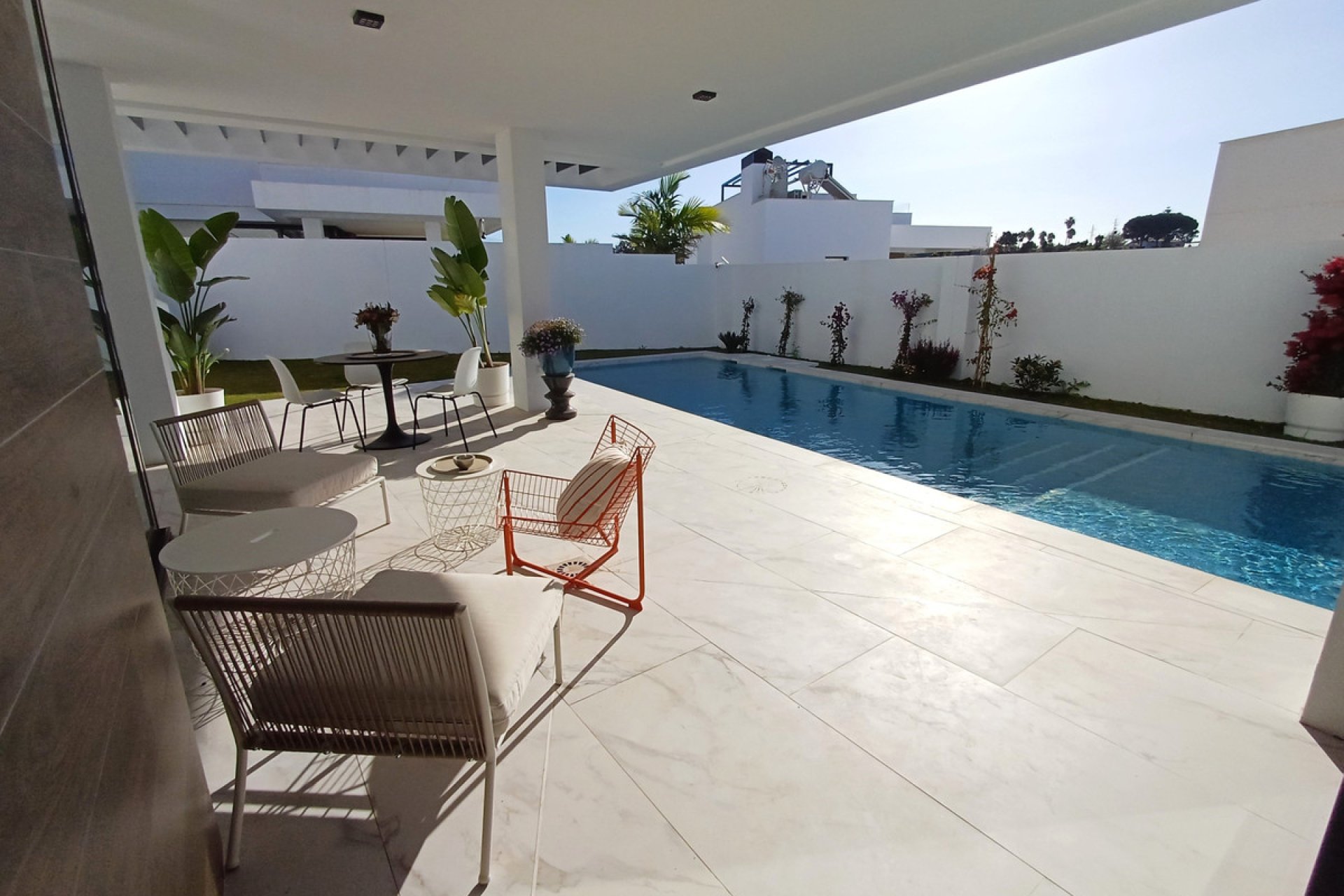 Resale - House - Detached Villa - Estepona - Estepona Centro