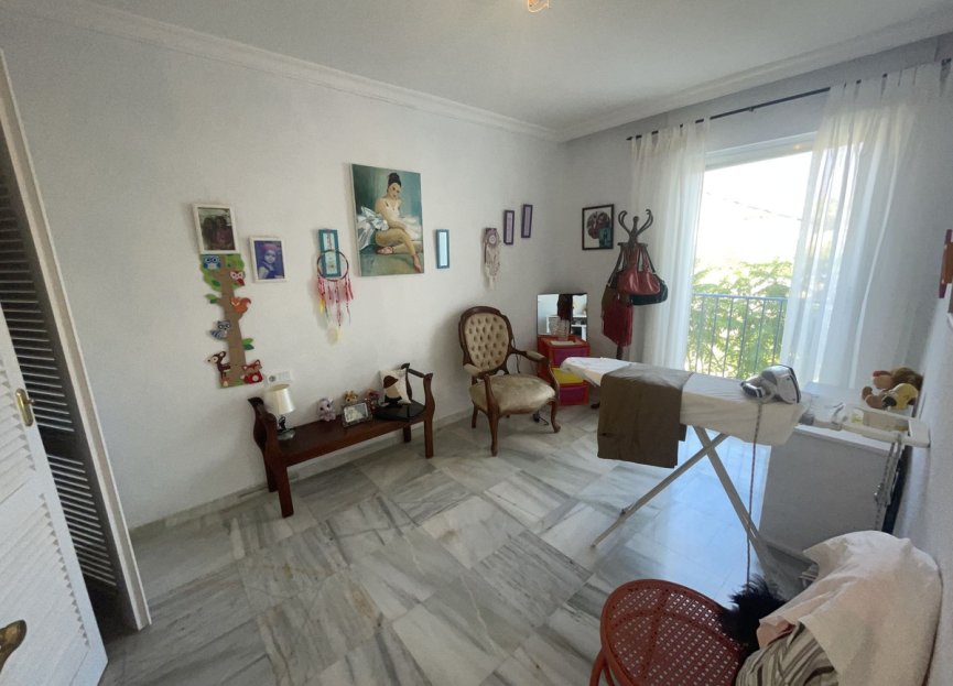 Resale - House - Detached Villa - Estepona - Estepona Centro