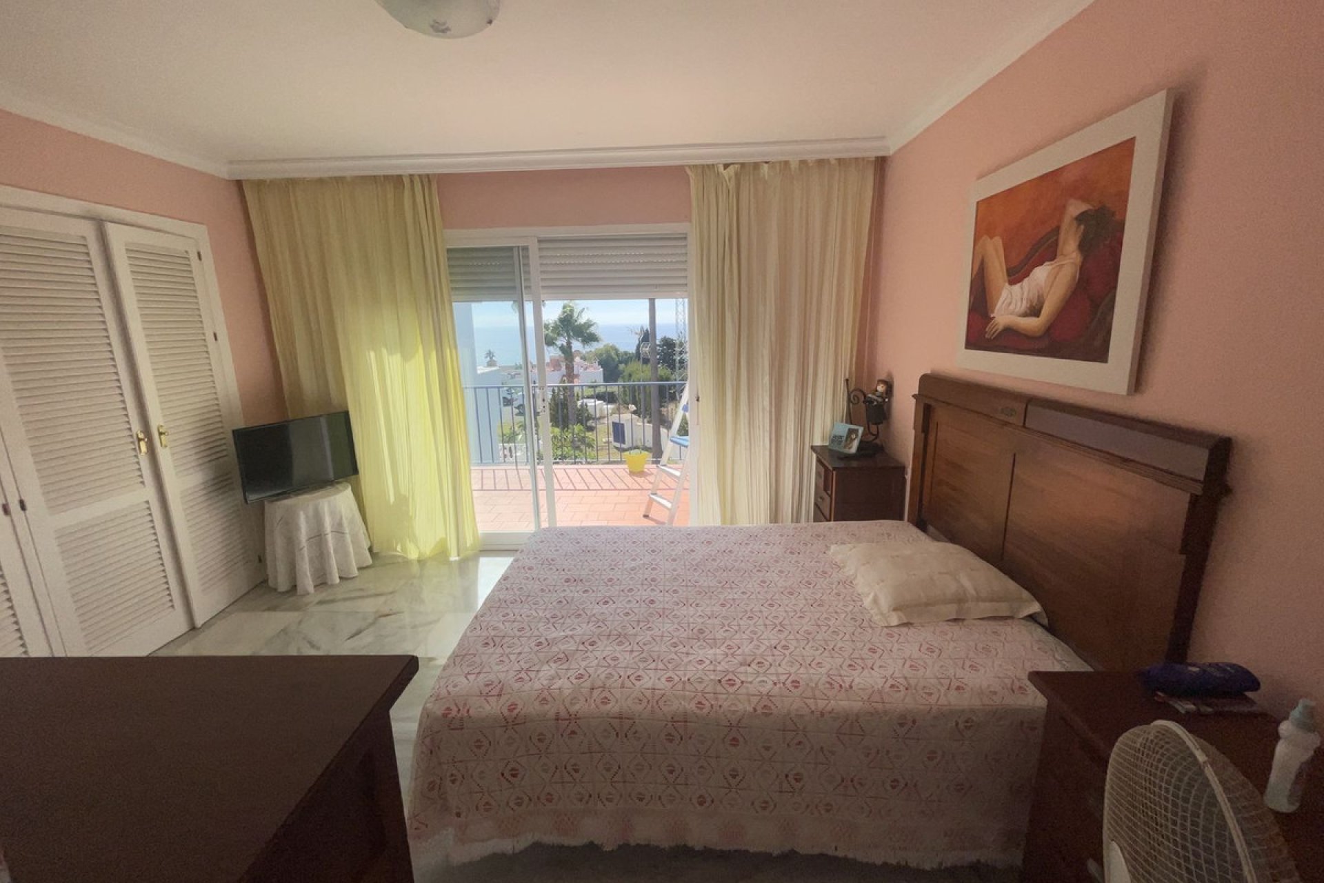 Resale - House - Detached Villa - Estepona - Estepona Centro