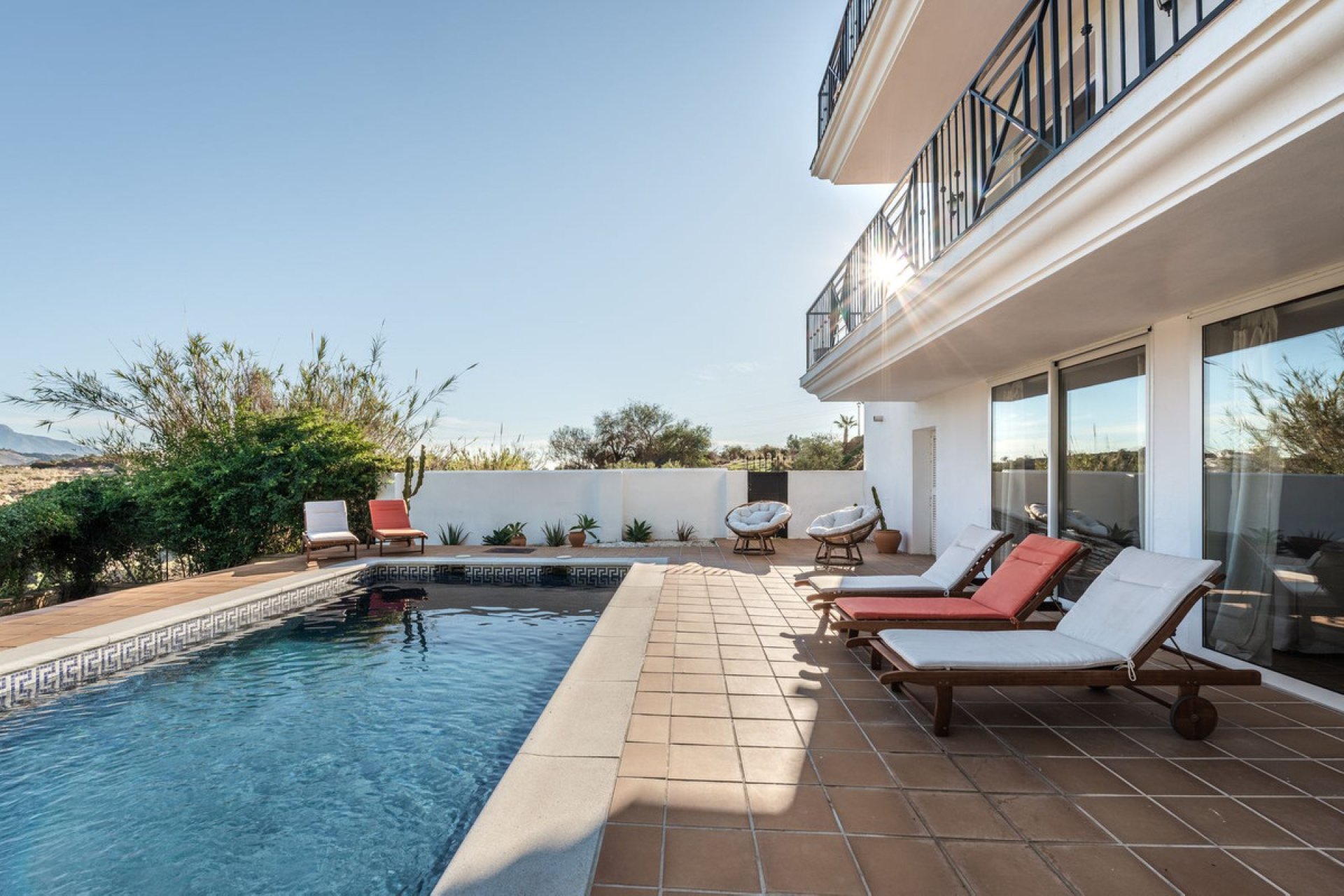 Resale - House - Detached Villa - Estepona - Estepona Centro