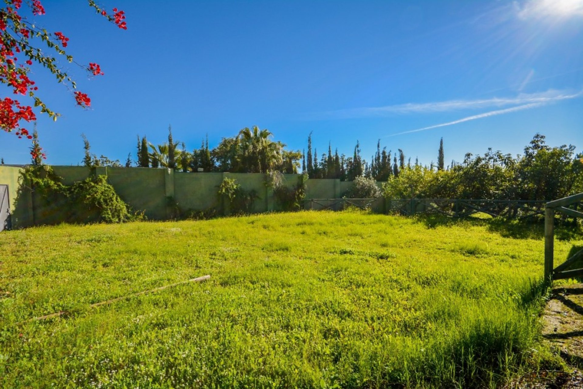 Resale - House - Detached Villa - Estepona - Estepona Centro