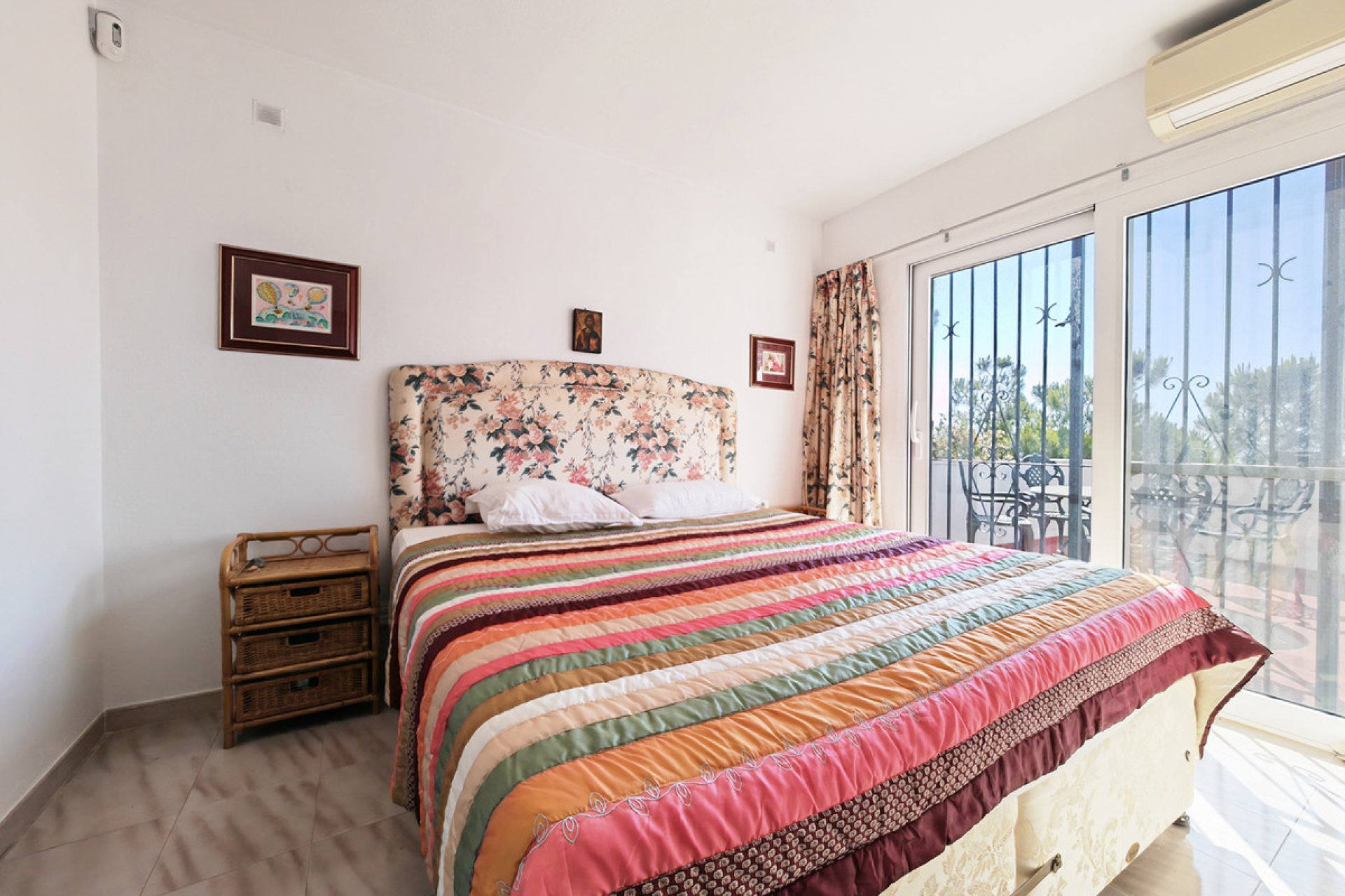 Resale - House - Detached Villa - Estepona - Estepona Centro