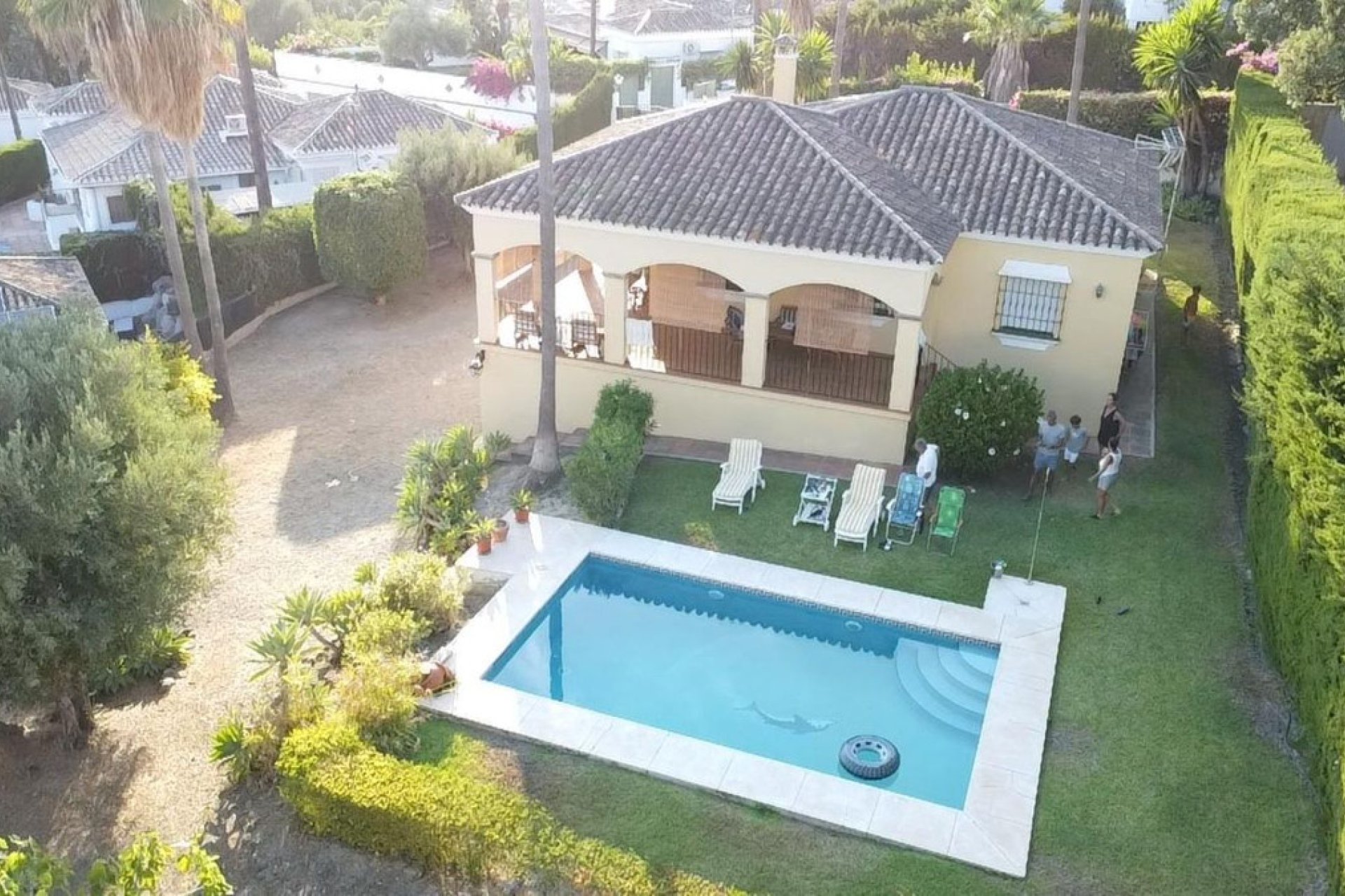 Resale - House - Detached Villa - Estepona - Estepona Centro