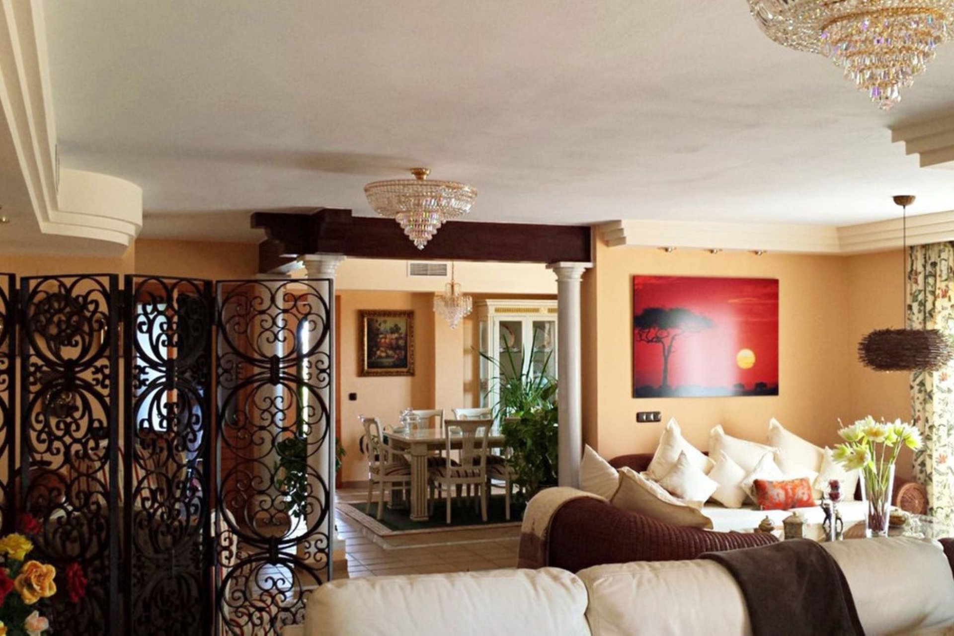 Resale - House - Detached Villa - Estepona - Estepona Centro