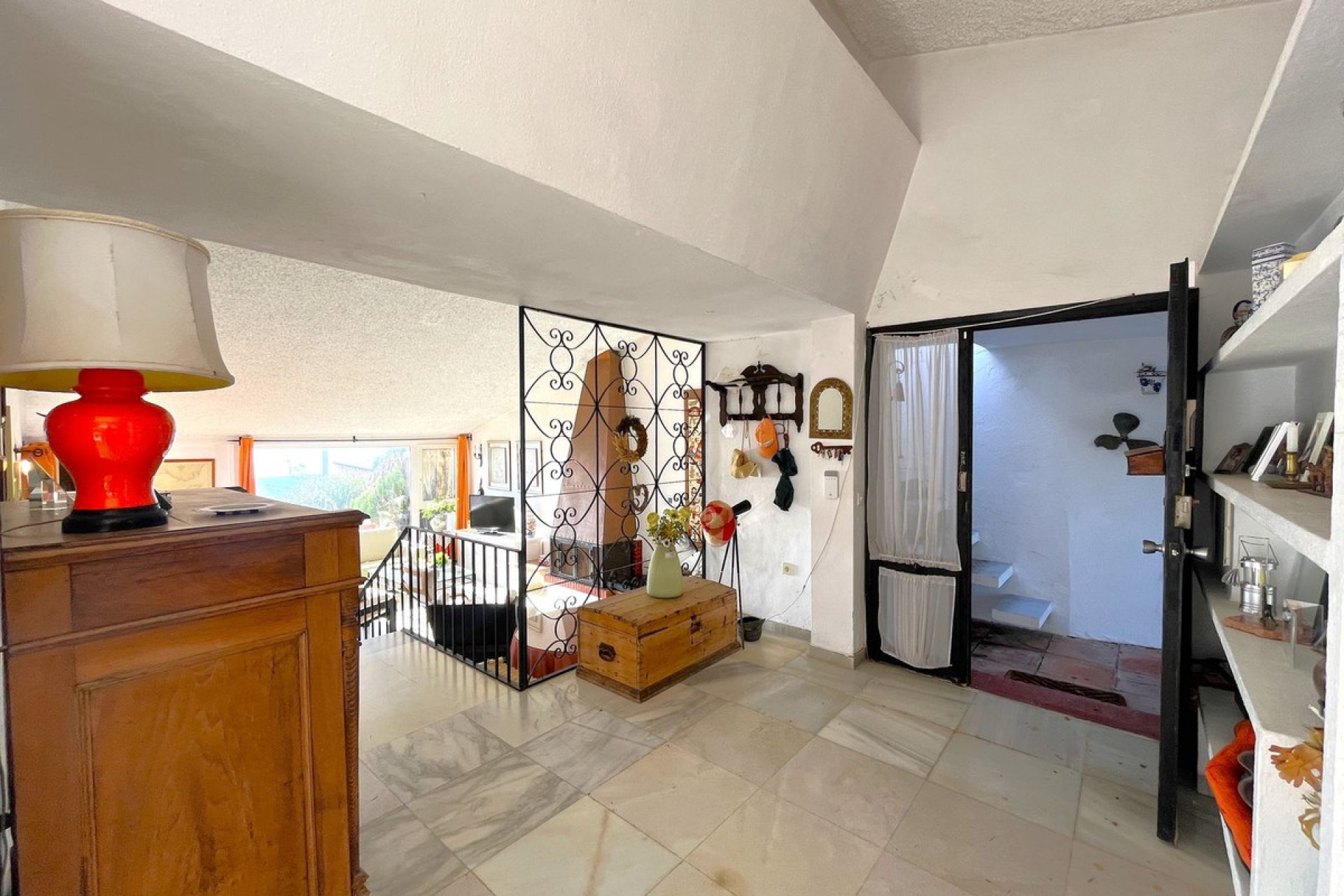 Resale - House - Detached Villa - Estepona - Estepona Centro