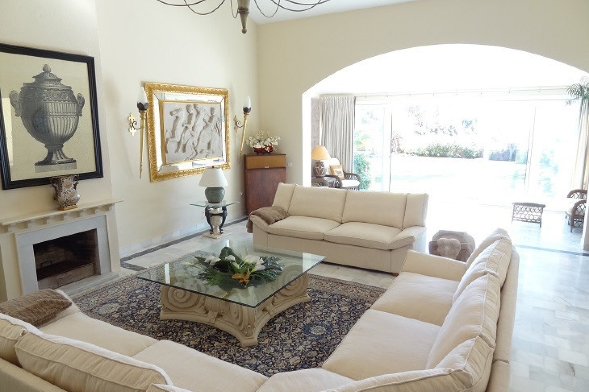 Resale - House - Detached Villa - Estepona - Estepona Centro