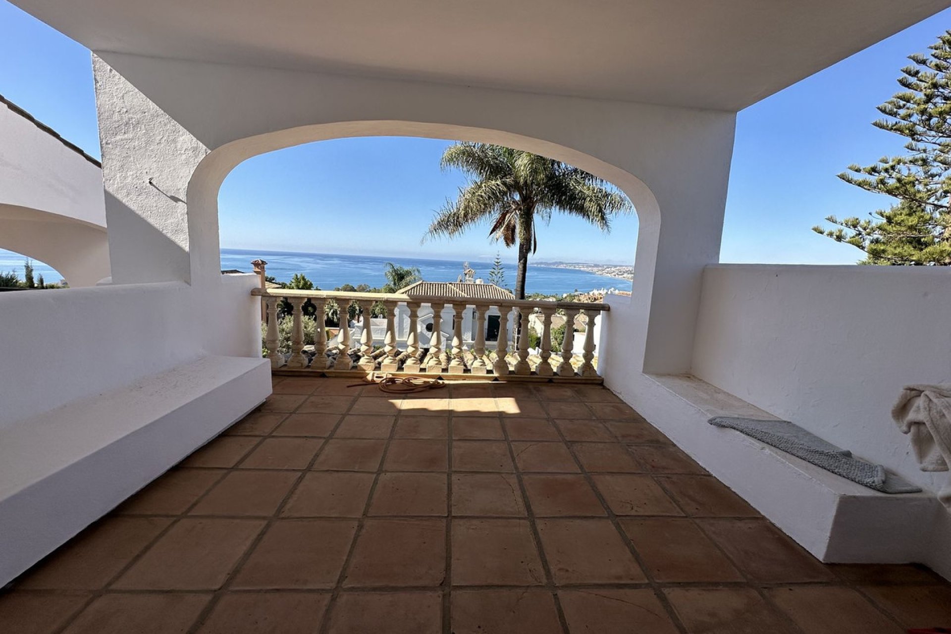 Resale - House - Detached Villa - Estepona - Estepona Centro