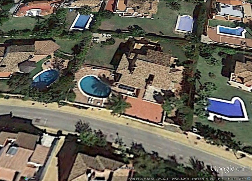 Resale - House - Detached Villa - Estepona - Estepona Centro