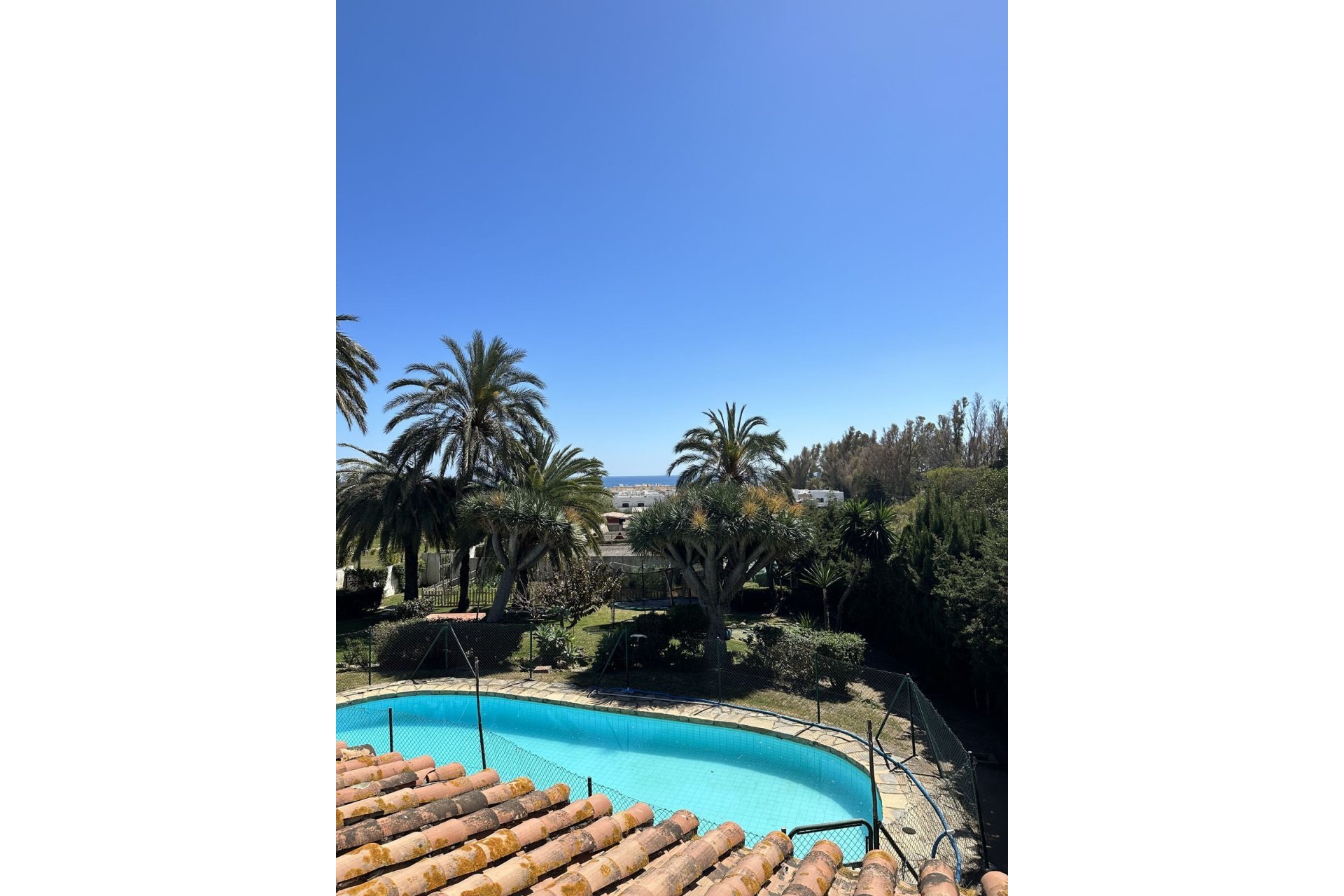 Resale - House - Detached Villa - Estepona - Estepona Centro