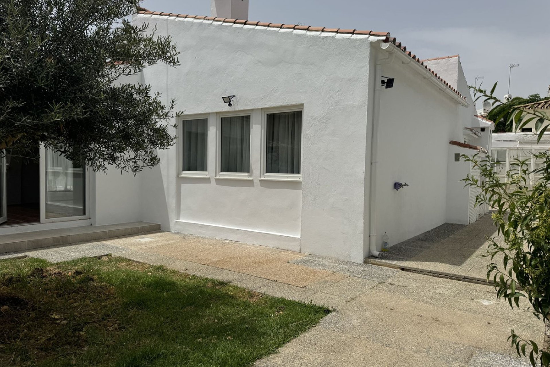 Resale - House - Detached Villa - Estepona - Estepona Centro