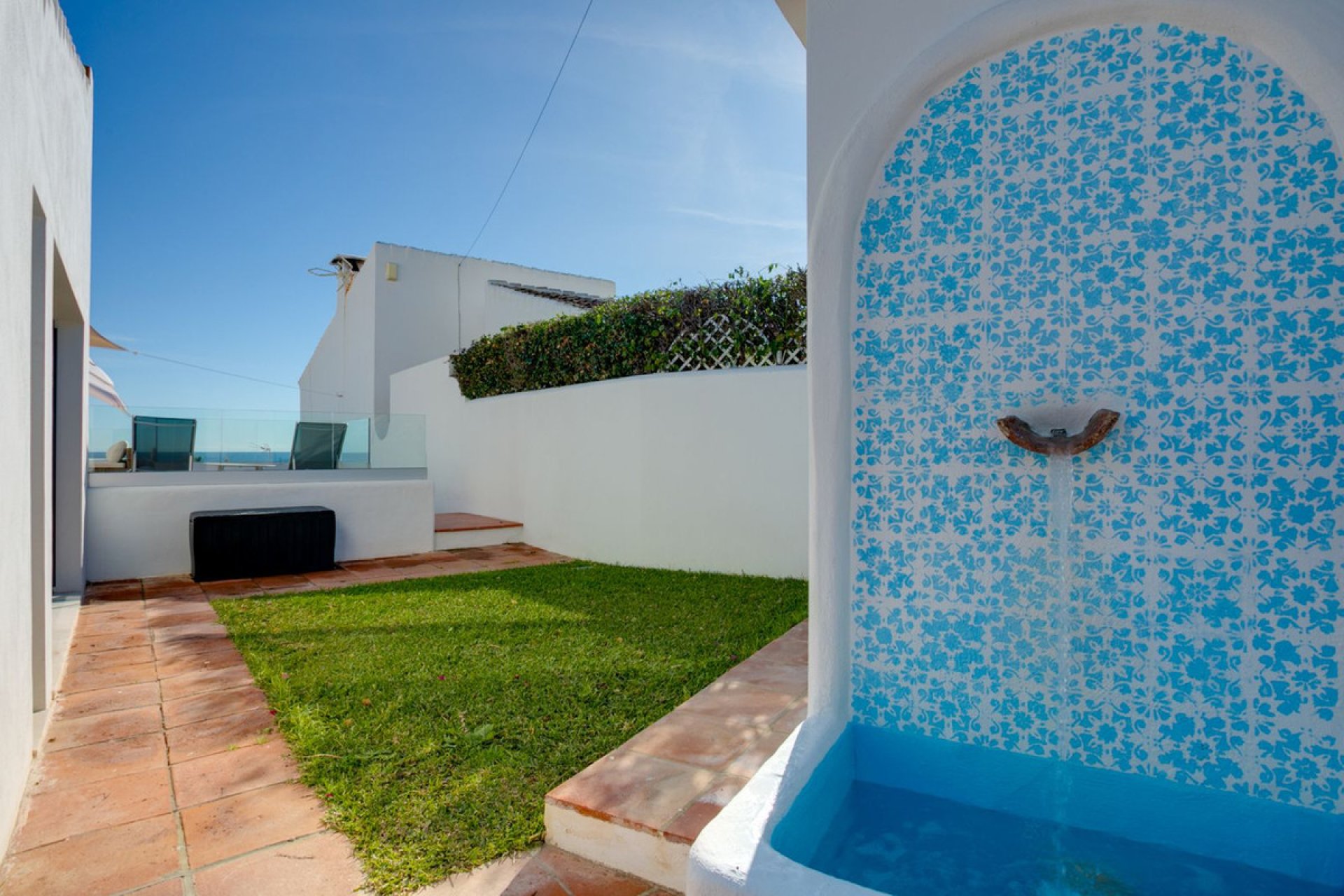 Resale - House - Detached Villa - Estepona - Estepona Centro