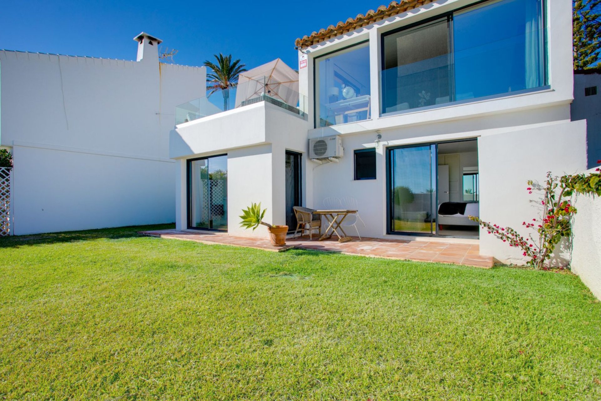 Resale - House - Detached Villa - Estepona - Estepona Centro