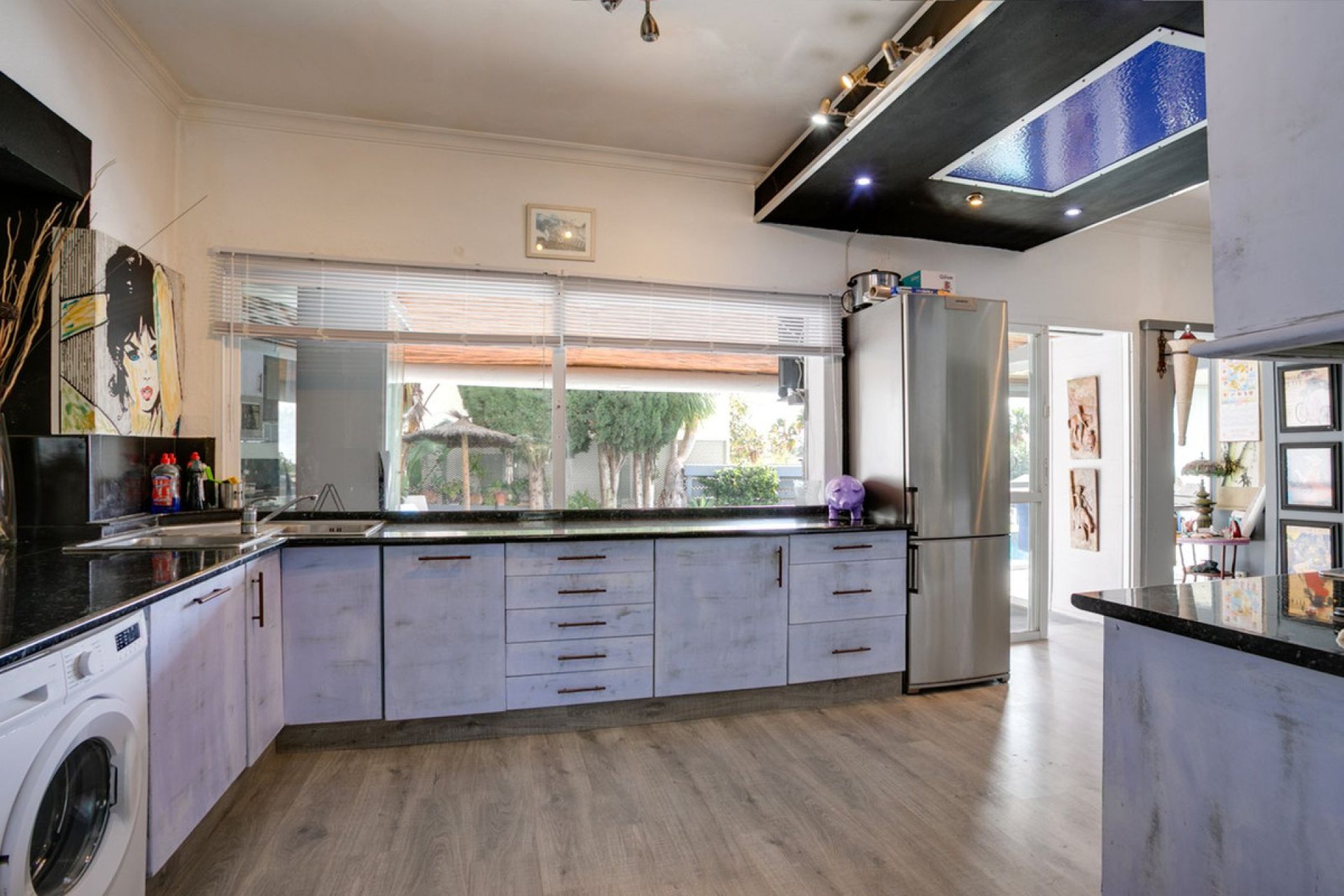 Resale - House - Detached Villa - Estepona - Estepona Centro