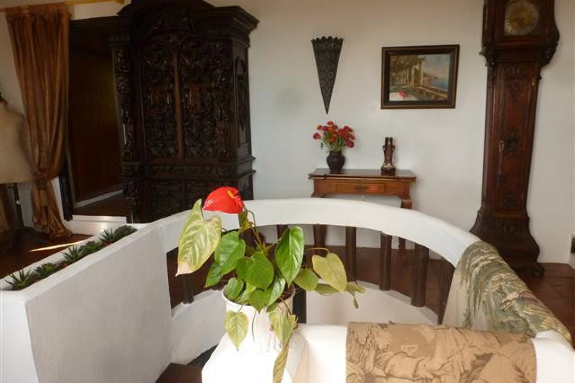 Resale - House - Detached Villa - Estepona - Estepona Centro