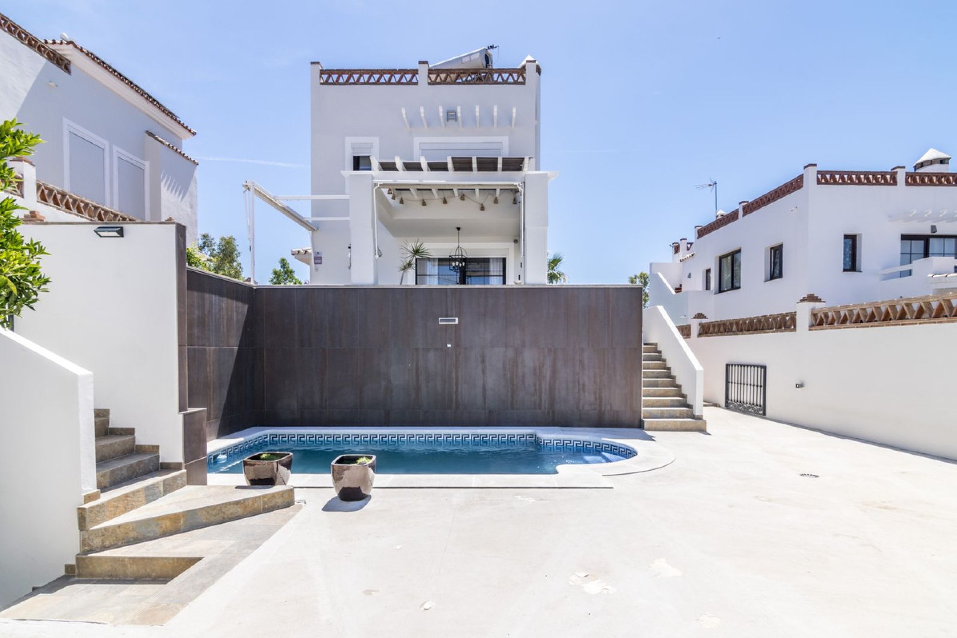 Resale - House - Detached Villa - Estepona - Estepona Centro