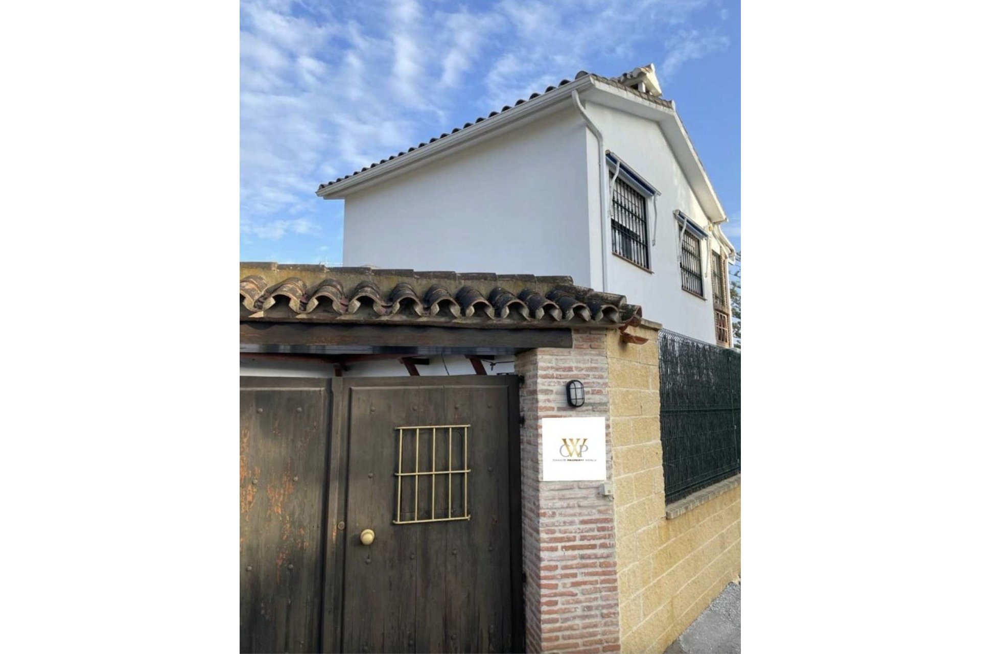 Resale - House - Detached Villa - Estepona - Estepona Centro