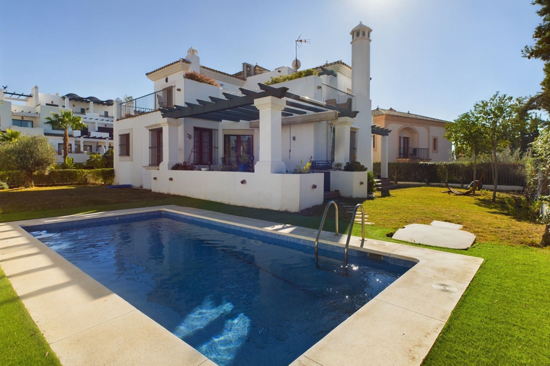 Resale - House - Detached Villa - Estepona - Estepona Centro