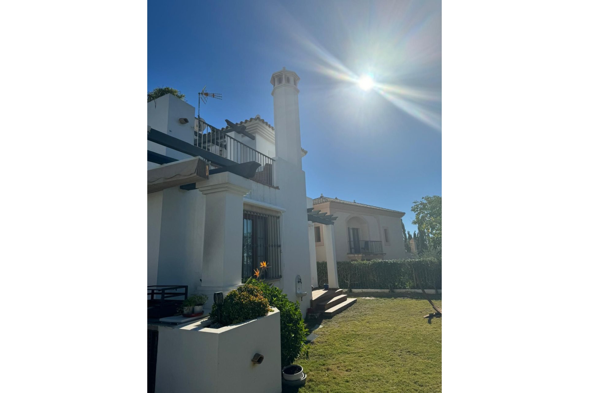 Resale - House - Detached Villa - Estepona - Estepona Centro