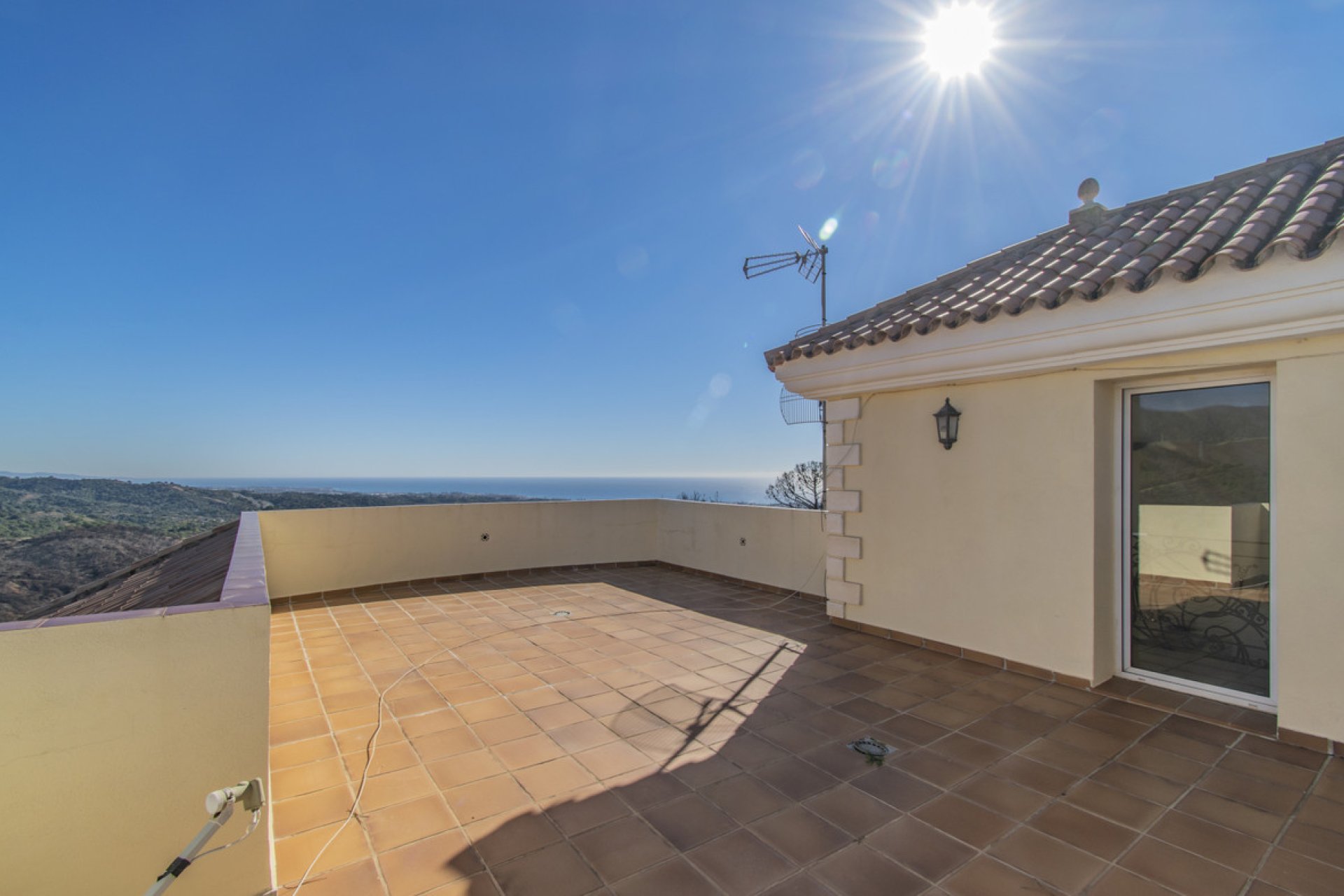 Resale - House - Detached Villa - Estepona - Estepona Centro