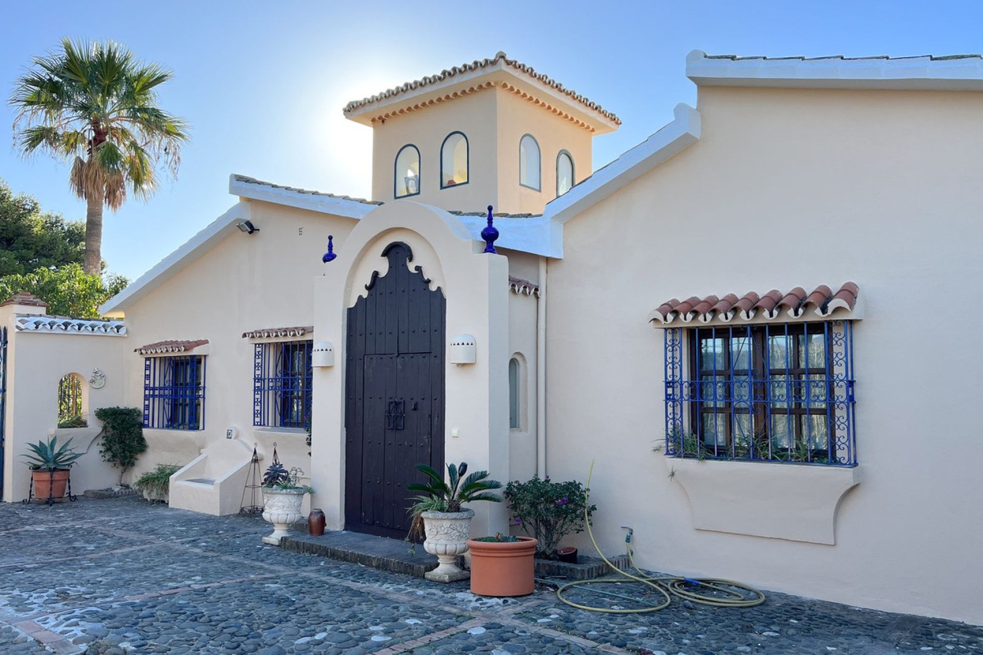 Resale - House - Detached Villa - Estepona - Estepona Centro