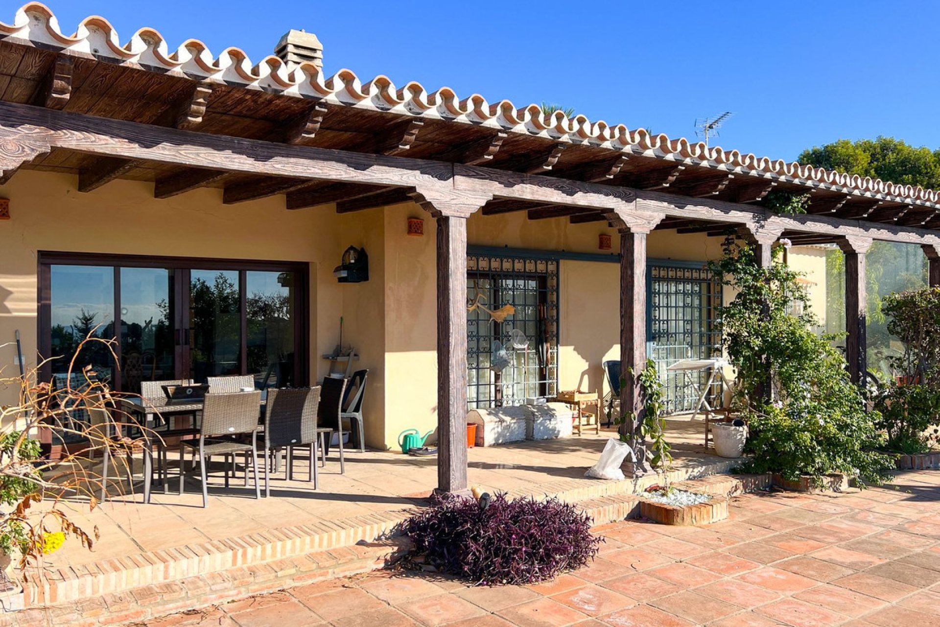 Resale - House - Detached Villa - Estepona - Estepona Centro