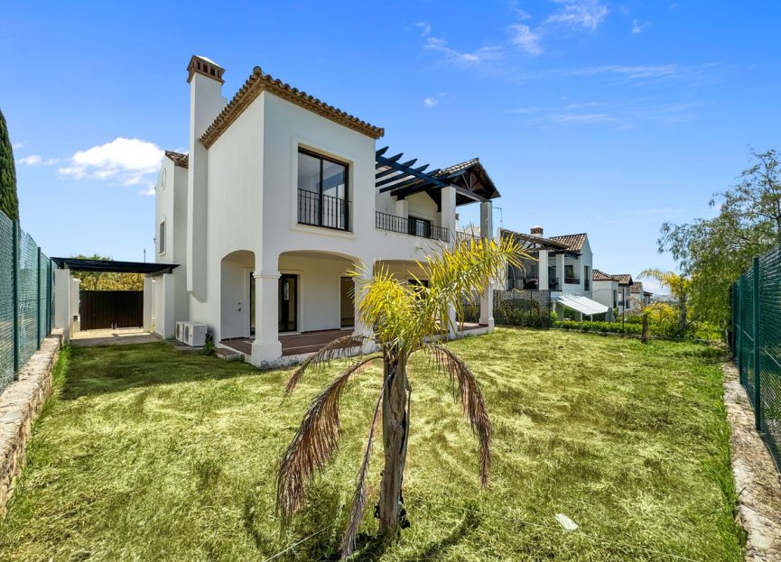 Resale - House - Detached Villa - Estepona - Estepona Centro