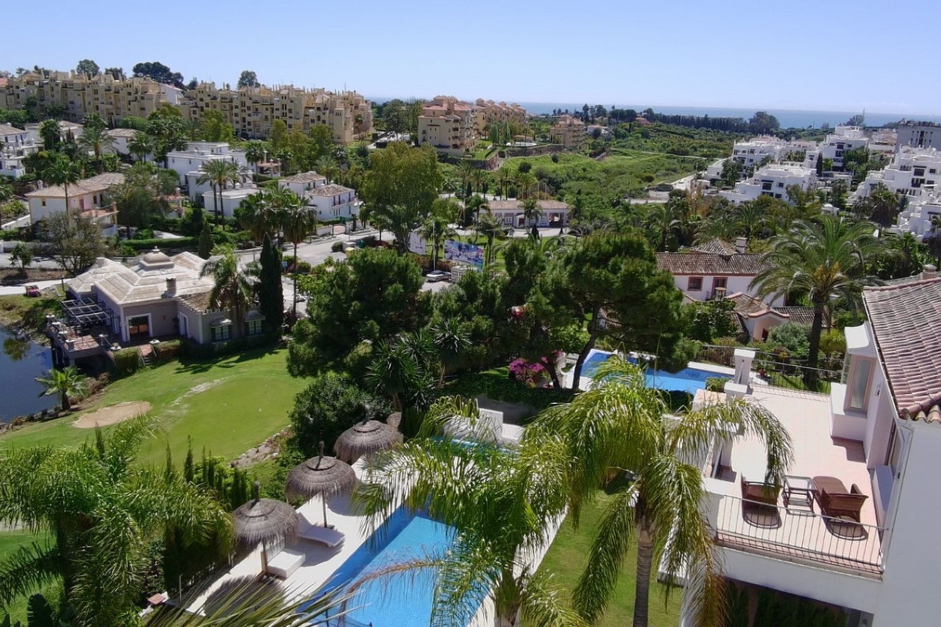 Resale - House - Detached Villa - Estepona - Estepona Centro