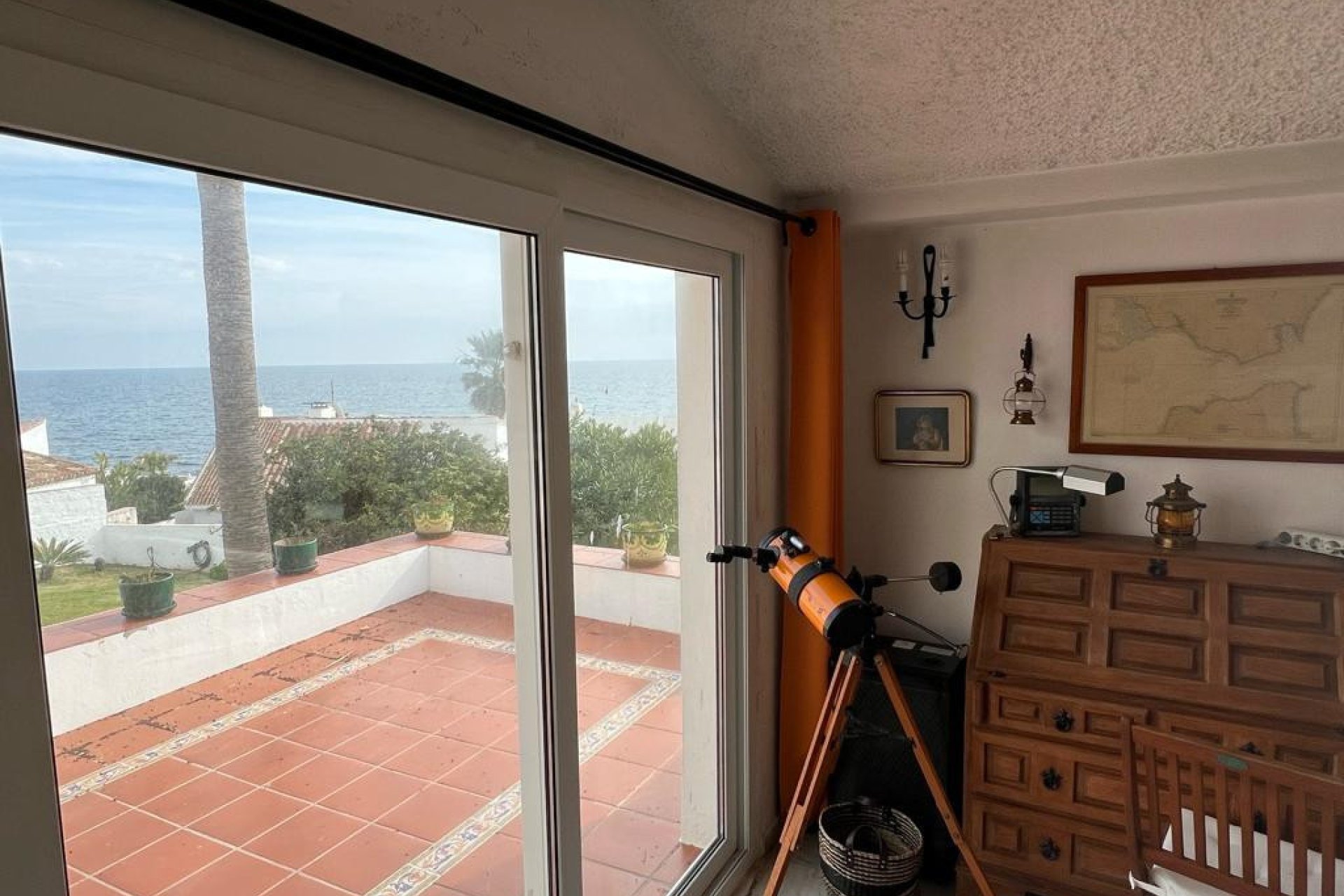 Resale - House - Detached Villa - Estepona - Estepona Centro