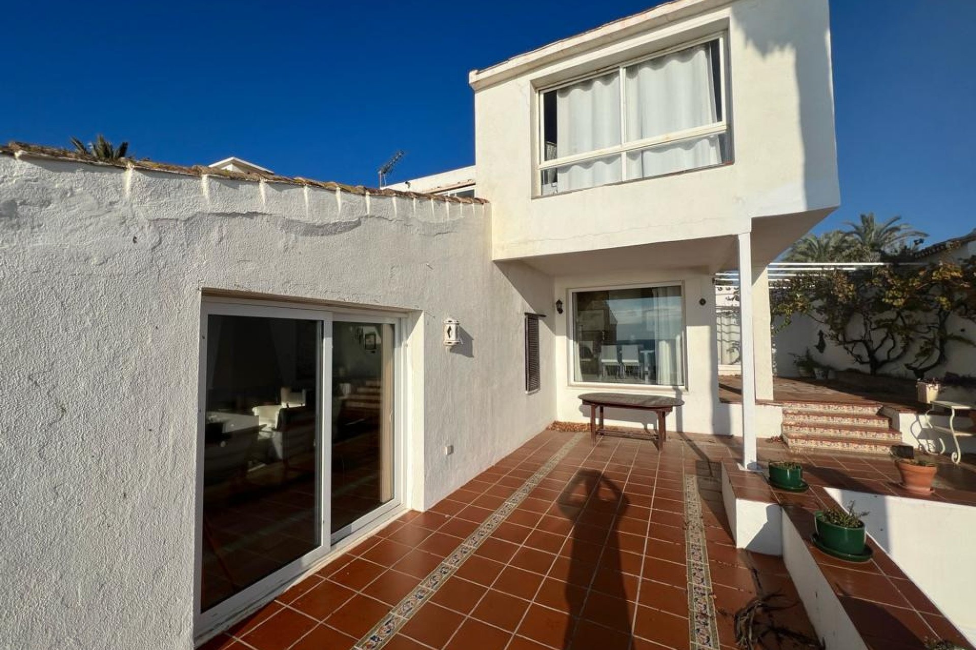 Resale - House - Detached Villa - Estepona - Estepona Centro