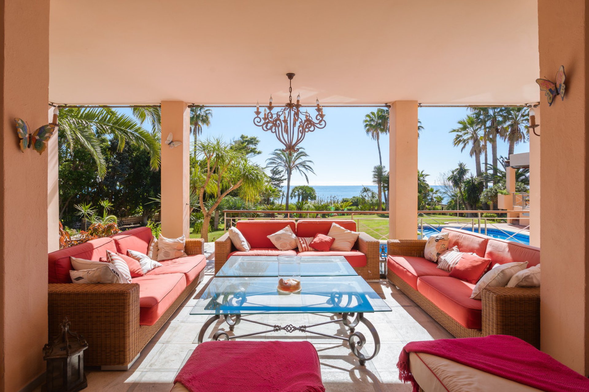 Resale - House - Detached Villa - Estepona - Estepona Centro