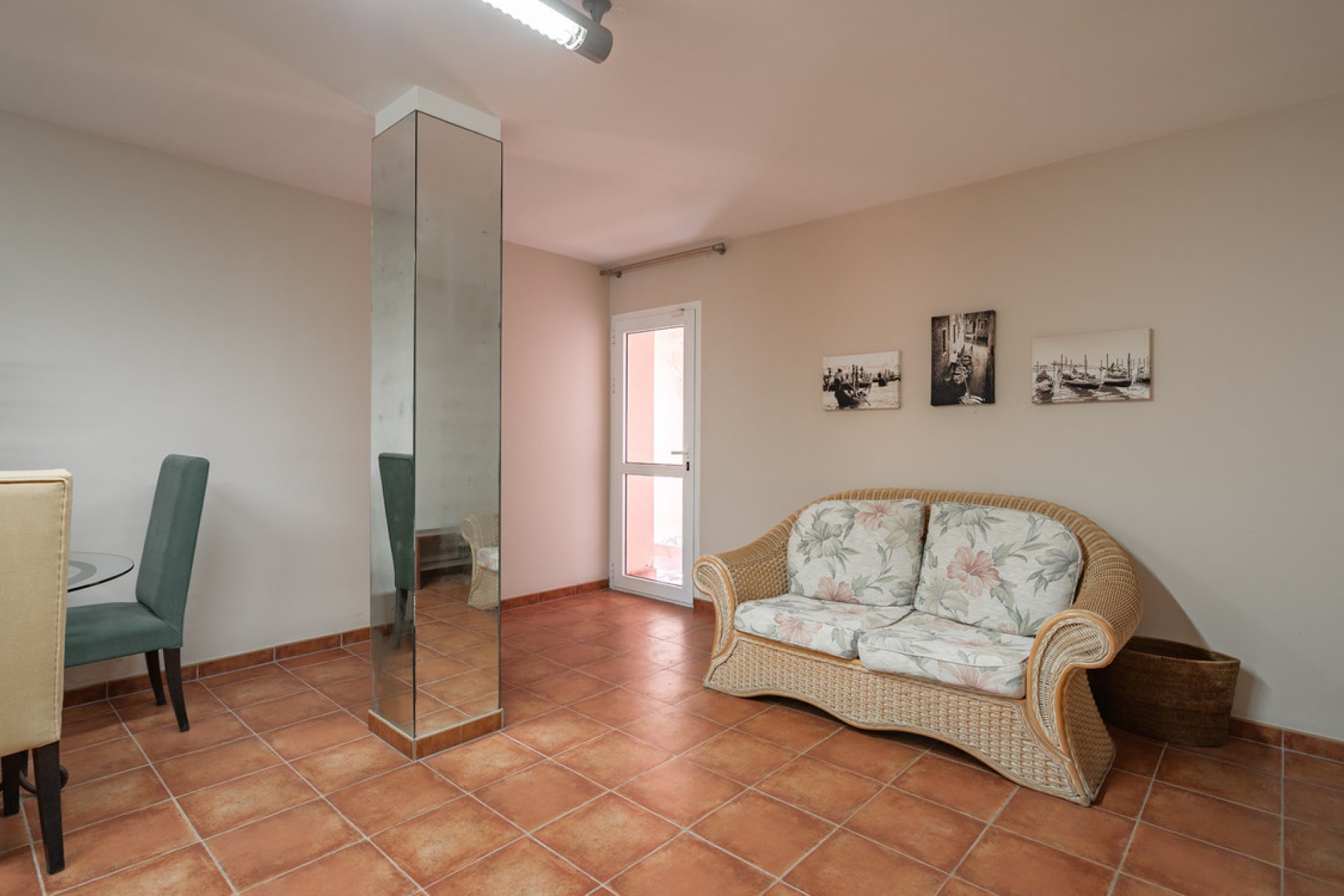 Resale - House - Detached Villa - Estepona - Estepona Centro