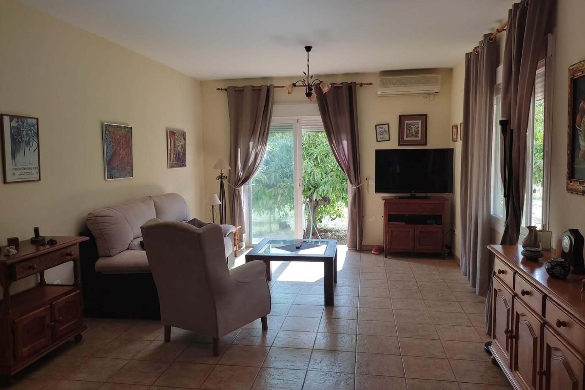 Resale - House - Detached Villa - Estepona - Estepona Centro