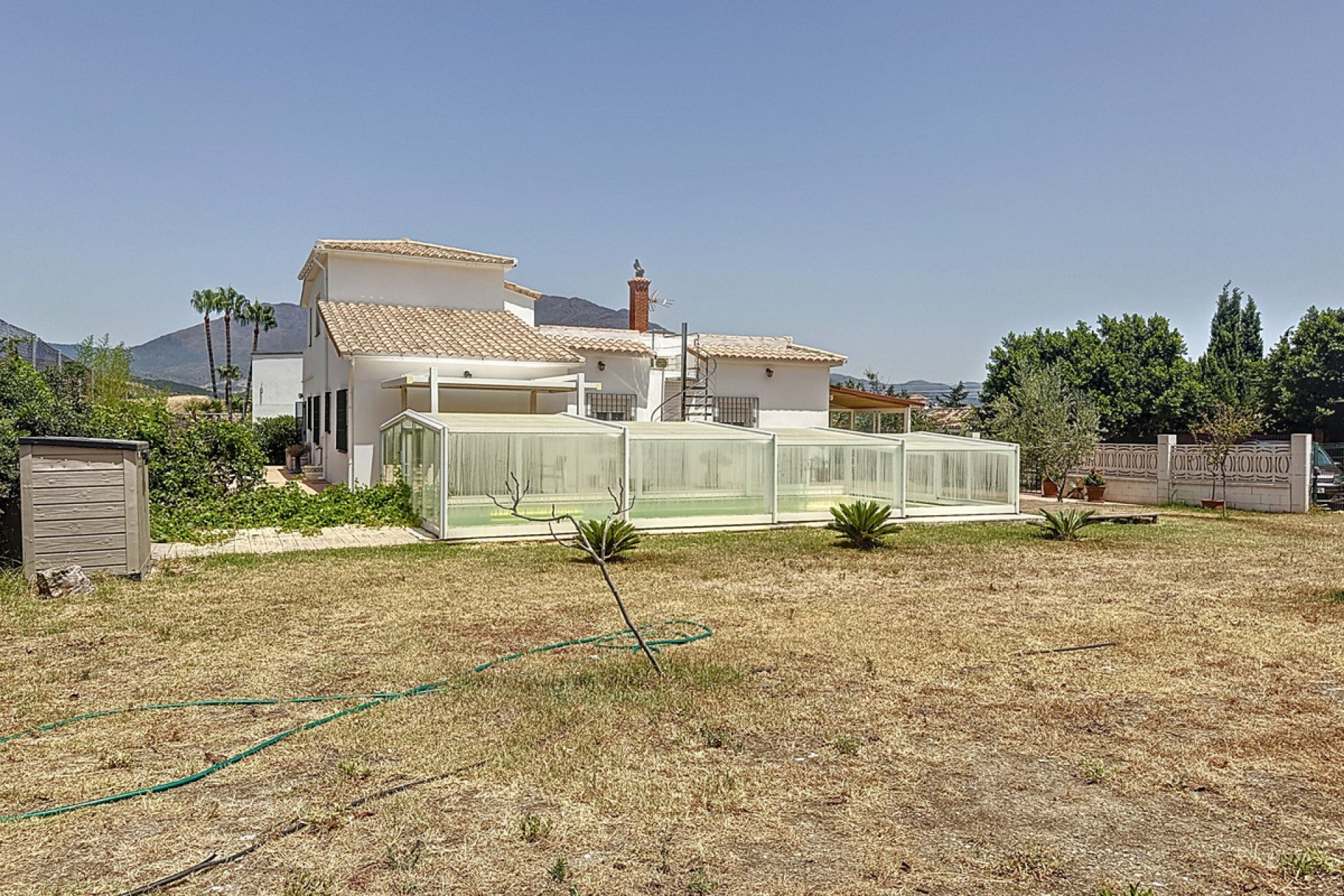 Resale - House - Detached Villa - Estepona - Estepona Centro