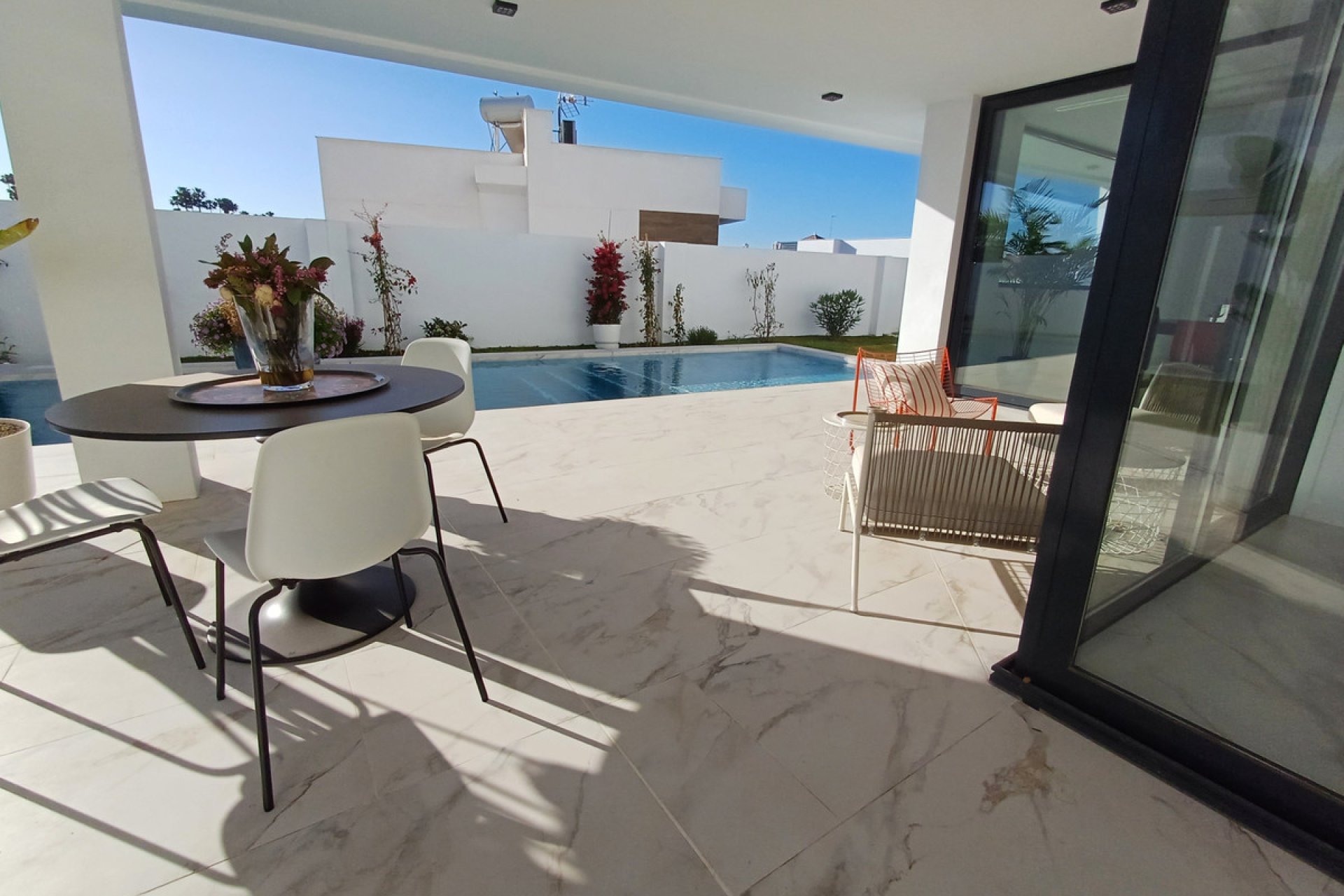 Resale - House - Detached Villa - Estepona - Estepona Centro