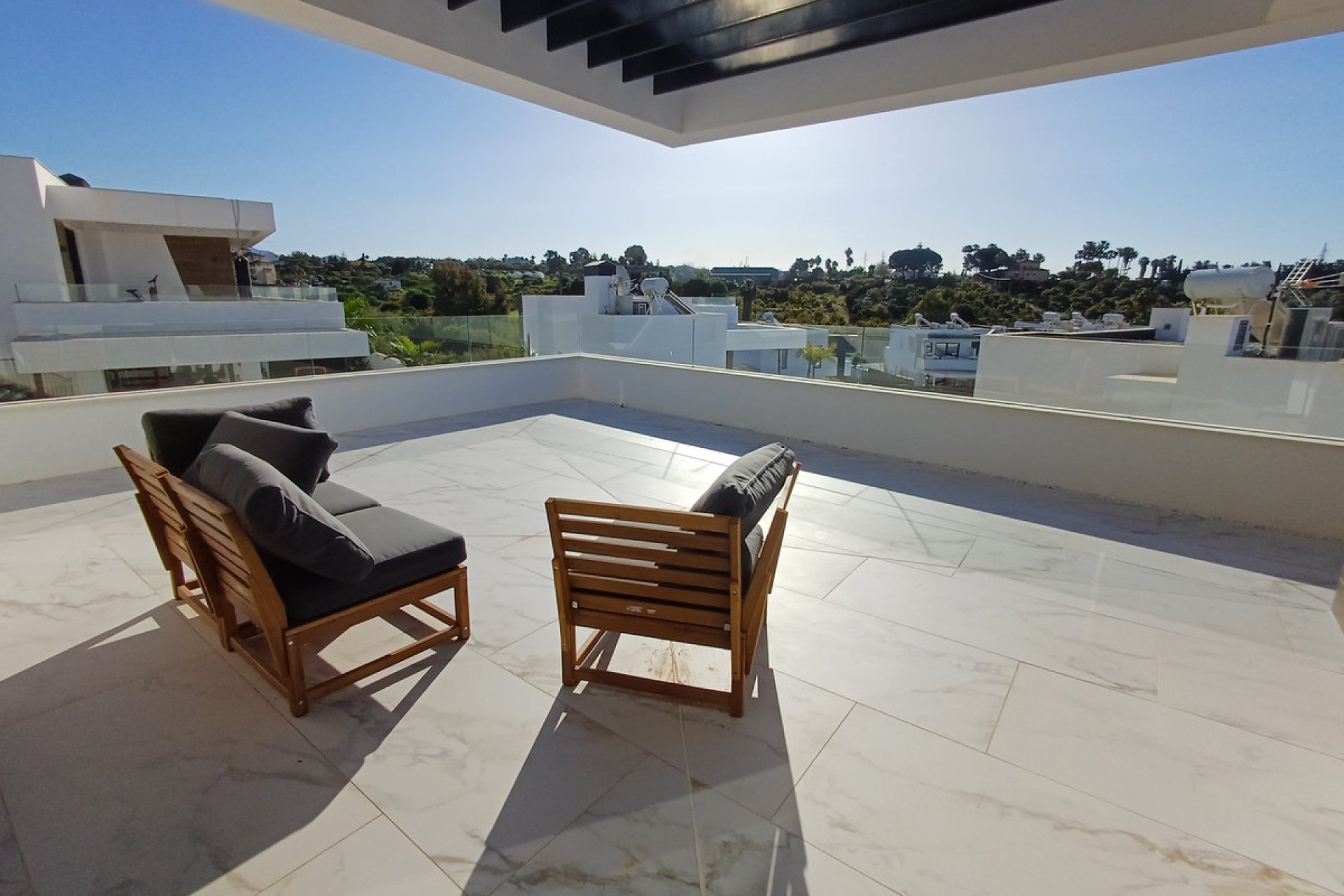 Resale - House - Detached Villa - Estepona - Estepona Centro