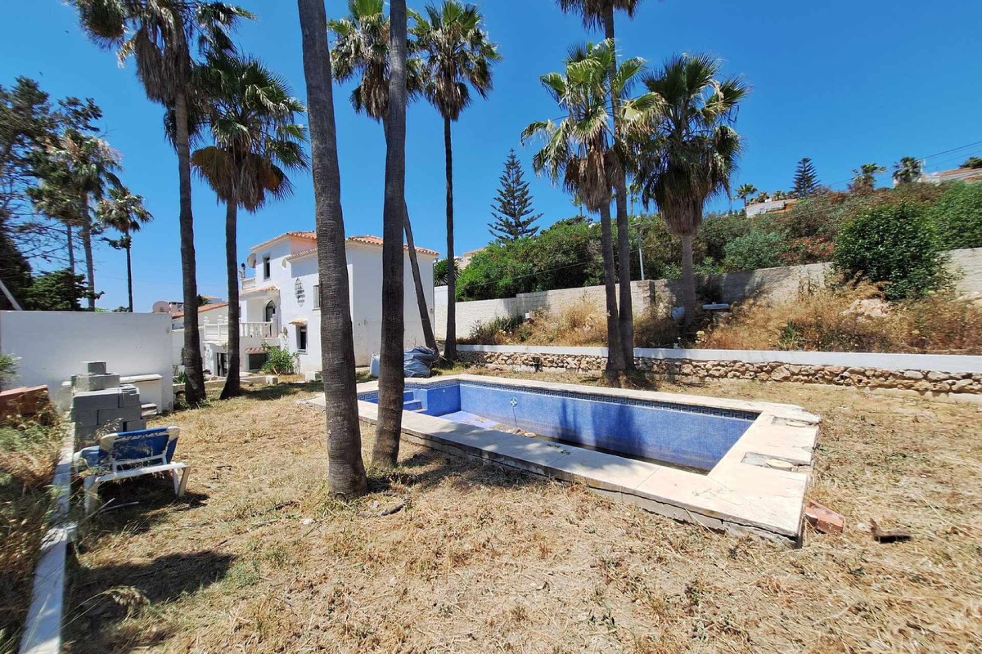 Resale - House - Detached Villa - Estepona - Estepona Centro