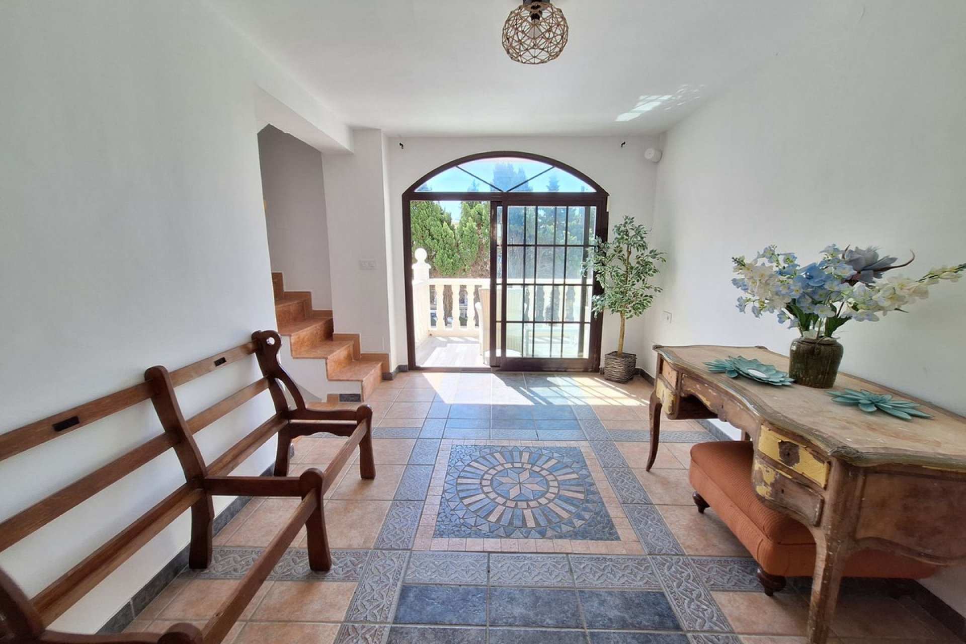 Resale - House - Detached Villa - Estepona - Estepona Centro