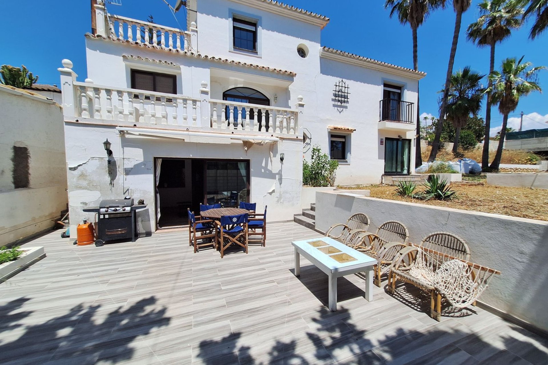 Resale - House - Detached Villa - Estepona - Estepona Centro