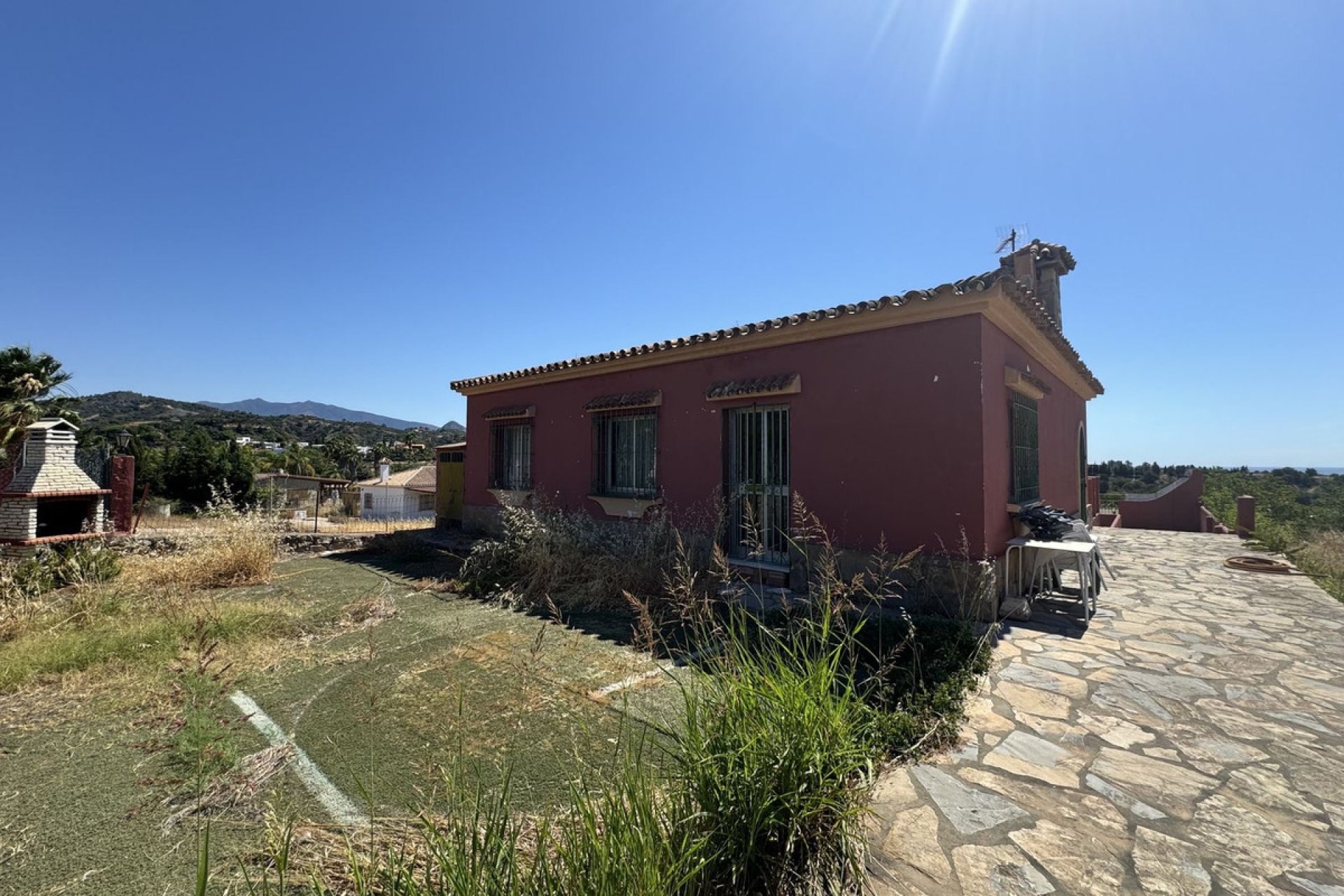 Resale - House - Detached Villa - Estepona - Estepona Centro