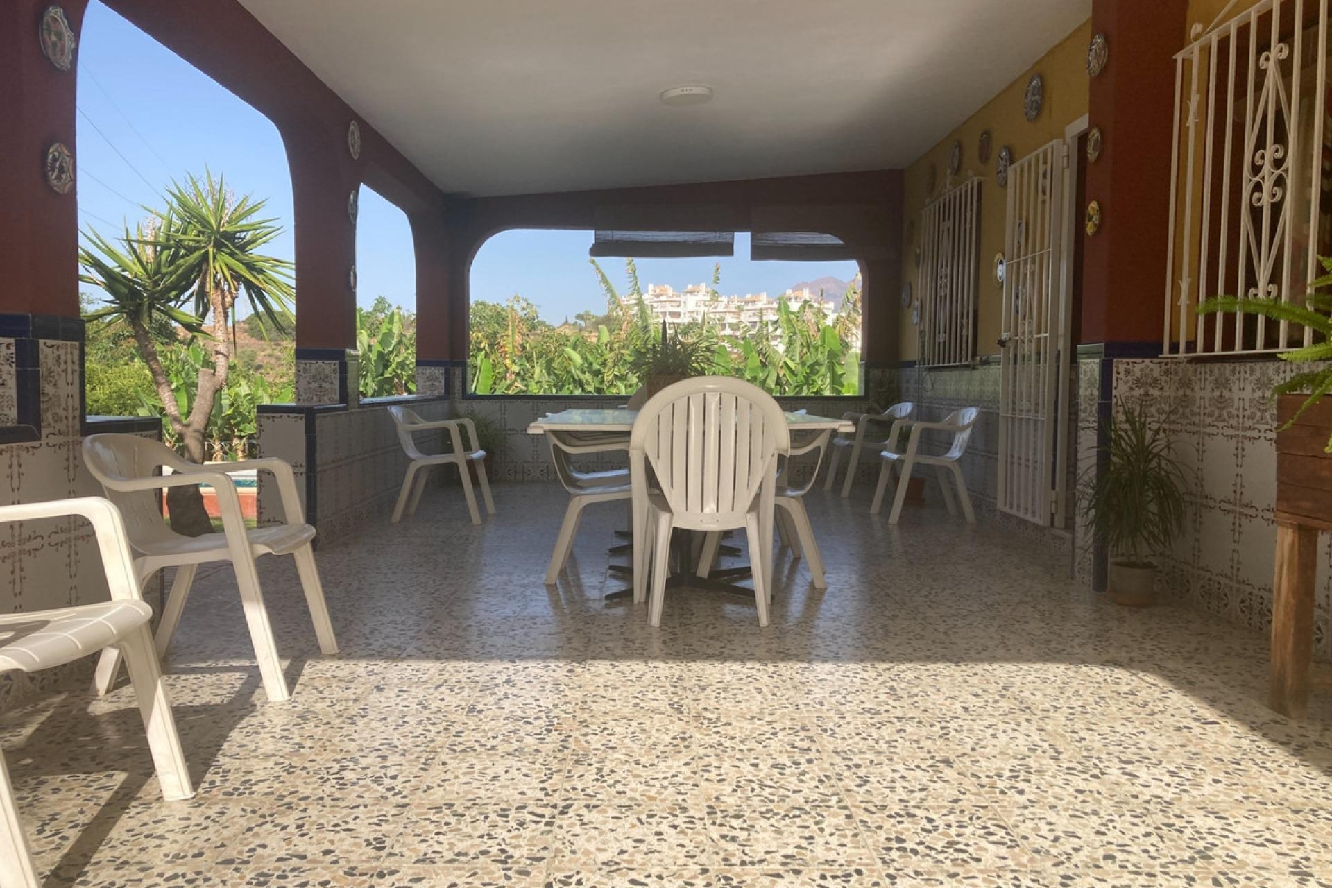 Resale - House - Detached Villa - Estepona - Estepona Centro