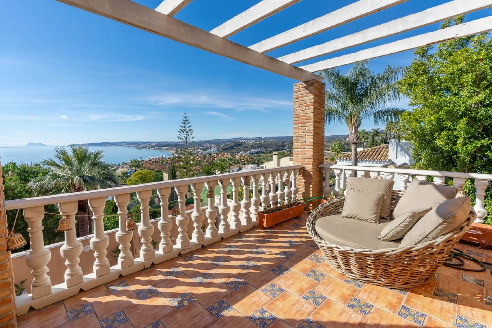 Resale - House - Detached Villa - Estepona - Estepona Centro