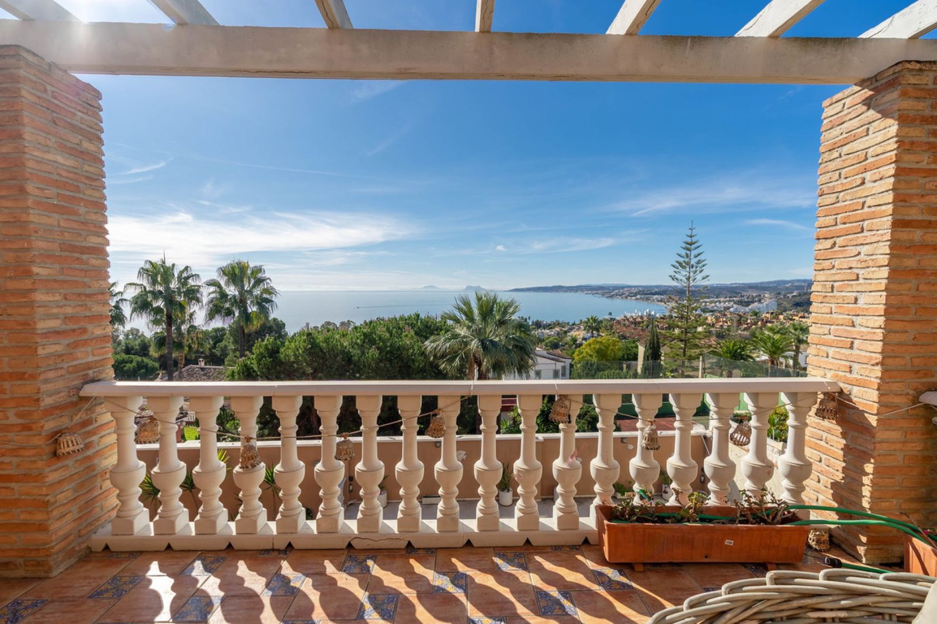 Resale - House - Detached Villa - Estepona - Estepona Centro