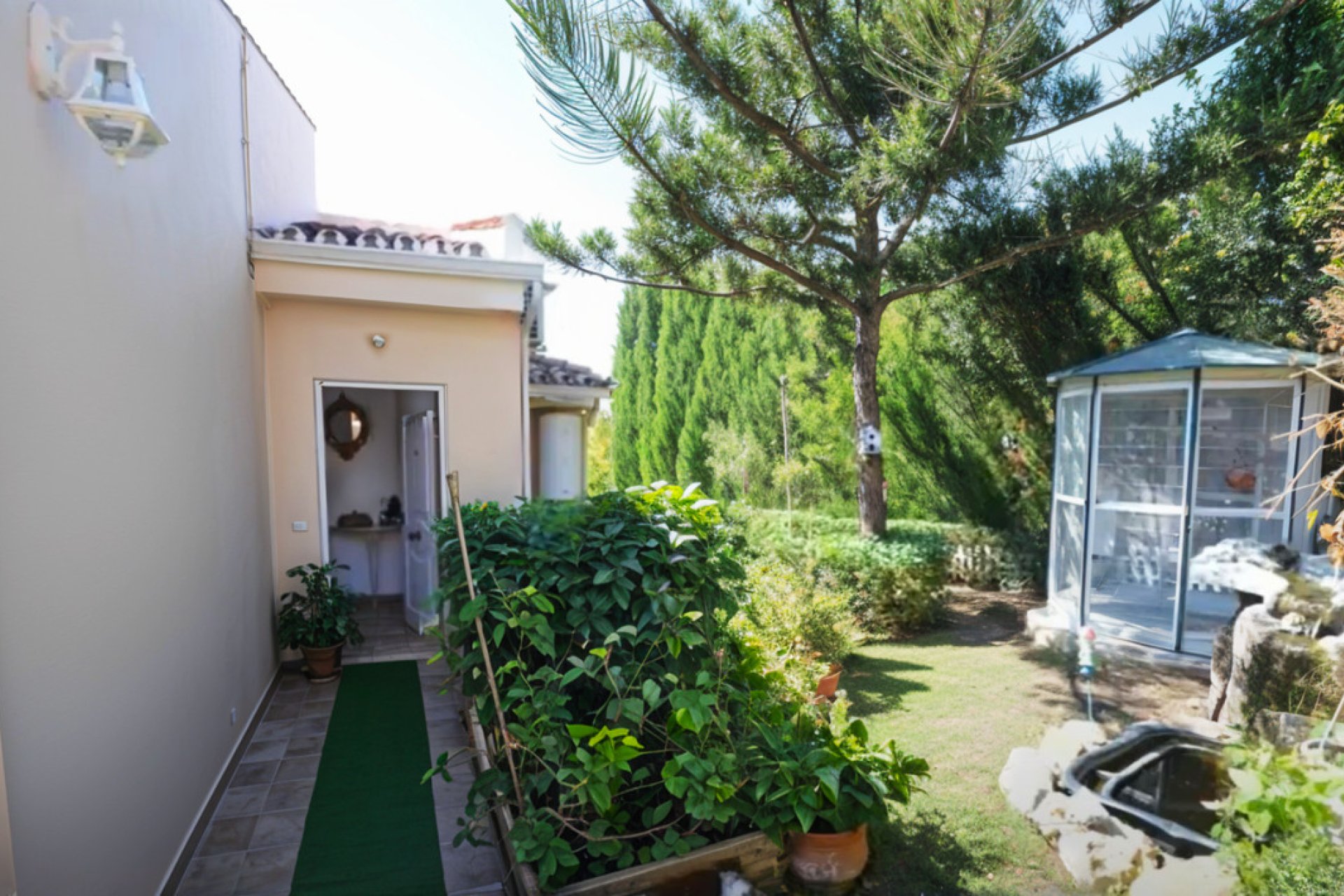 Resale - House - Detached Villa - Estepona - Estepona Centro