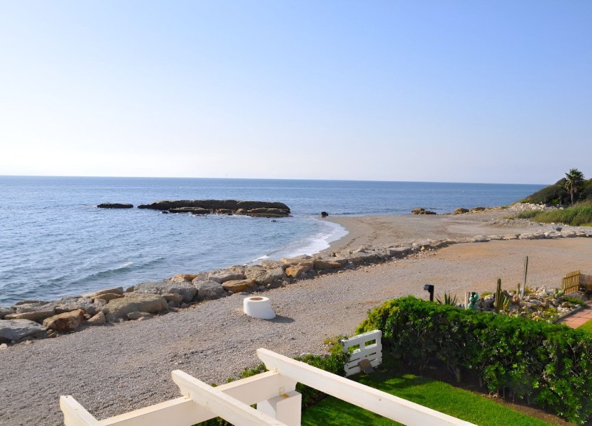 Resale - House - Detached Villa - Estepona - Estepona Centro