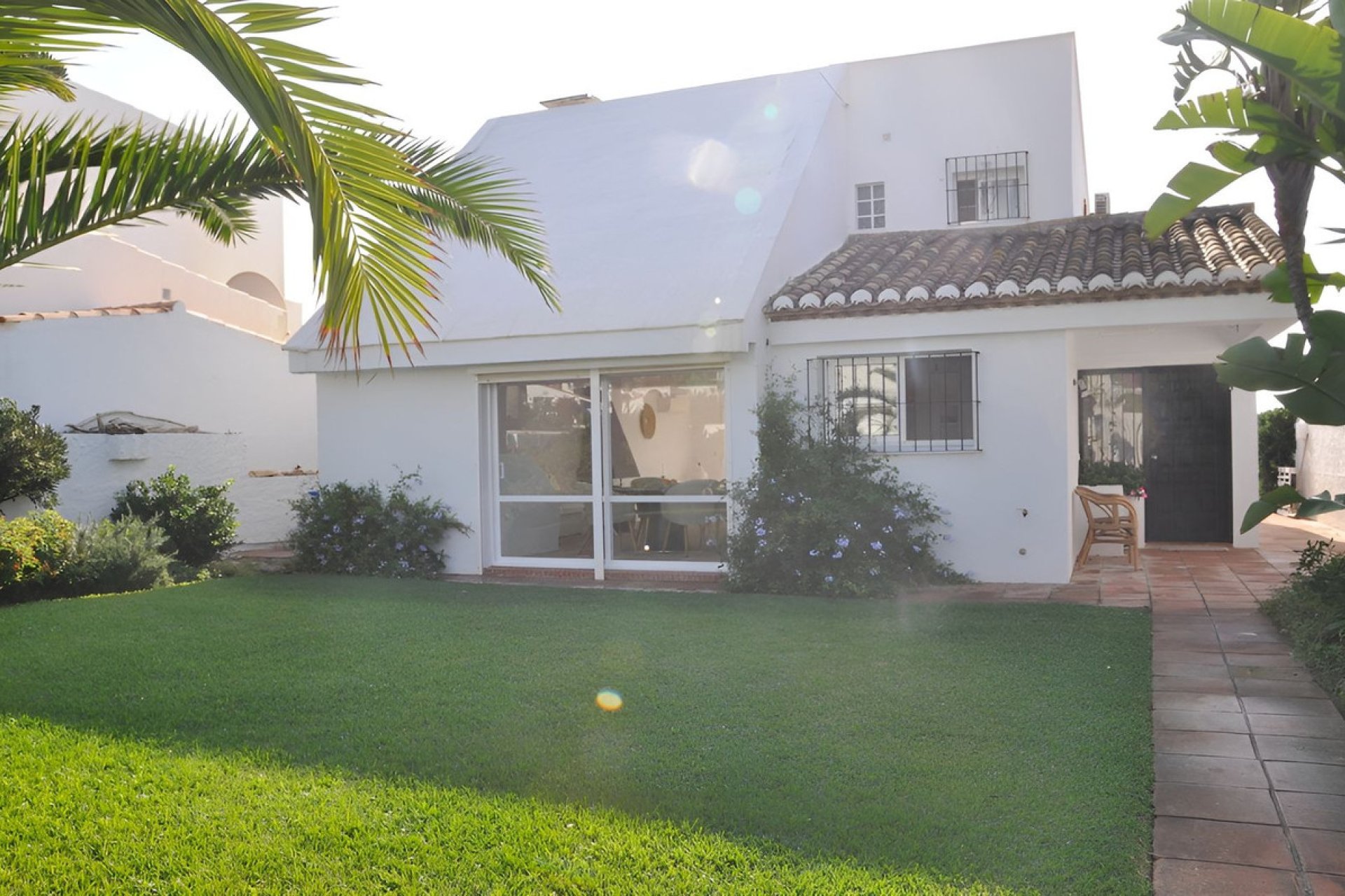 Resale - House - Detached Villa - Estepona - Estepona Centro