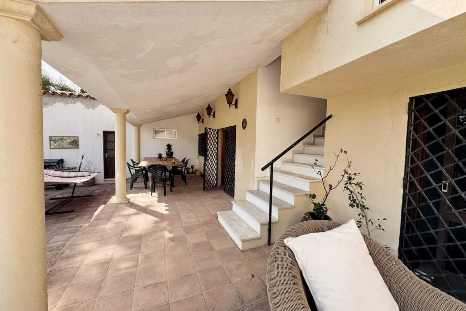 Resale - House - Detached Villa - Estepona - Estepona Centro