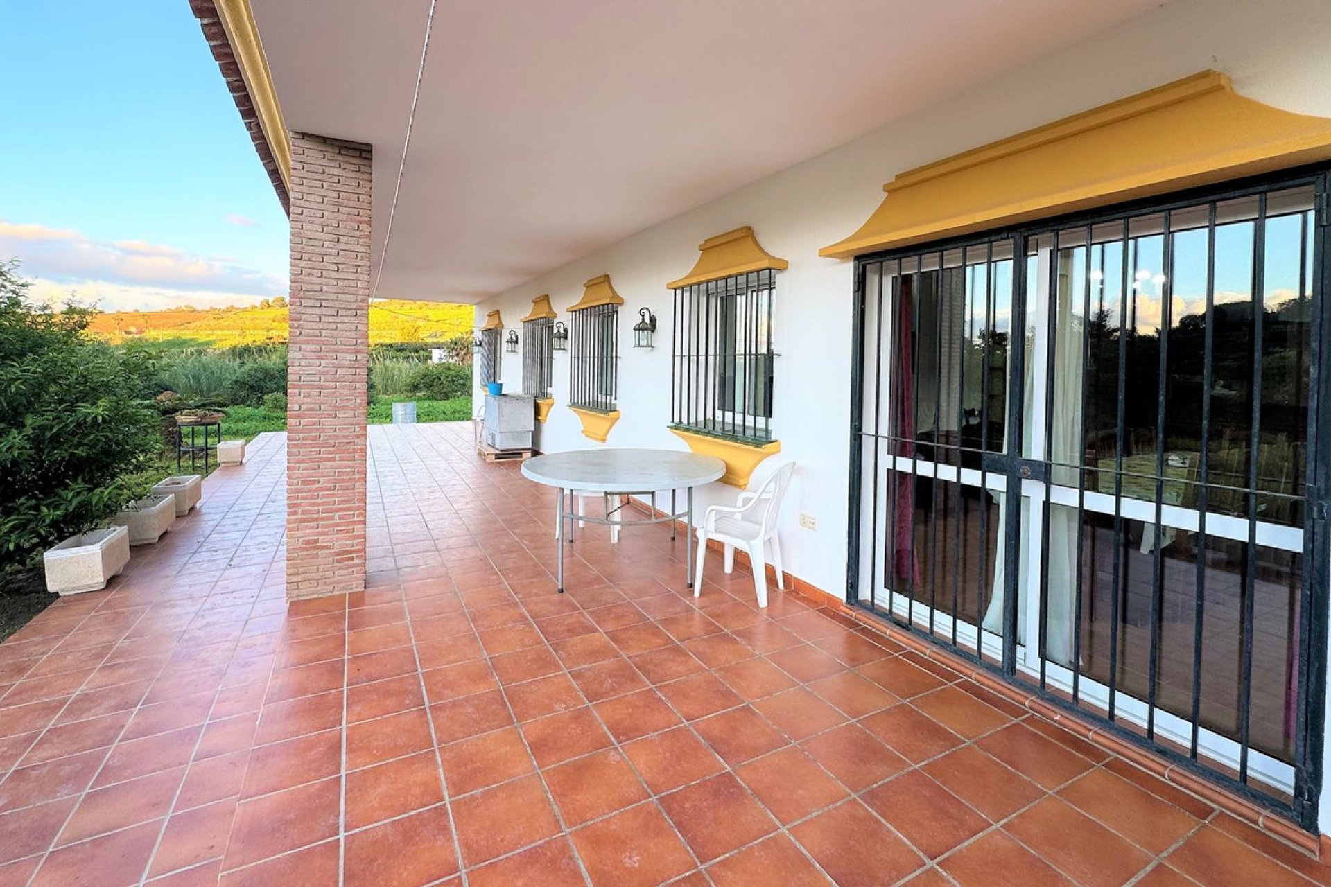 Resale - House - Detached Villa - Estepona - Estepona Centro