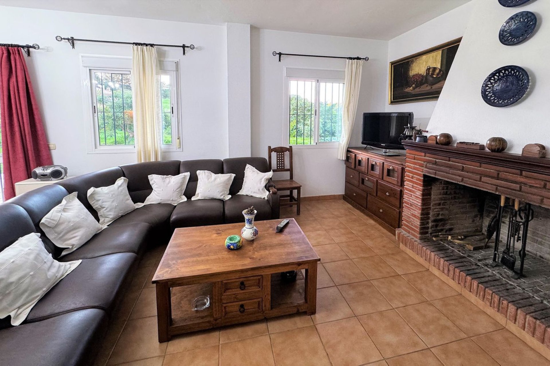 Resale - House - Detached Villa - Estepona - Estepona Centro